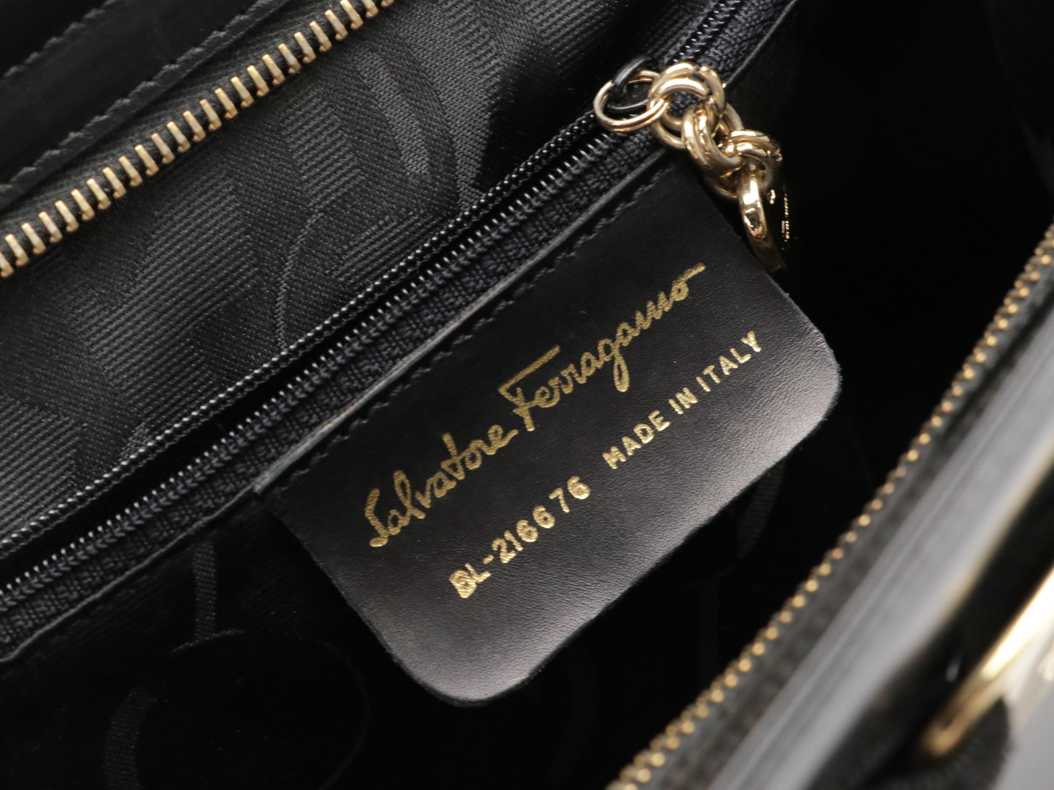Salvatore Ferragamo Vara Bow Shoulder Bag in Black Leather