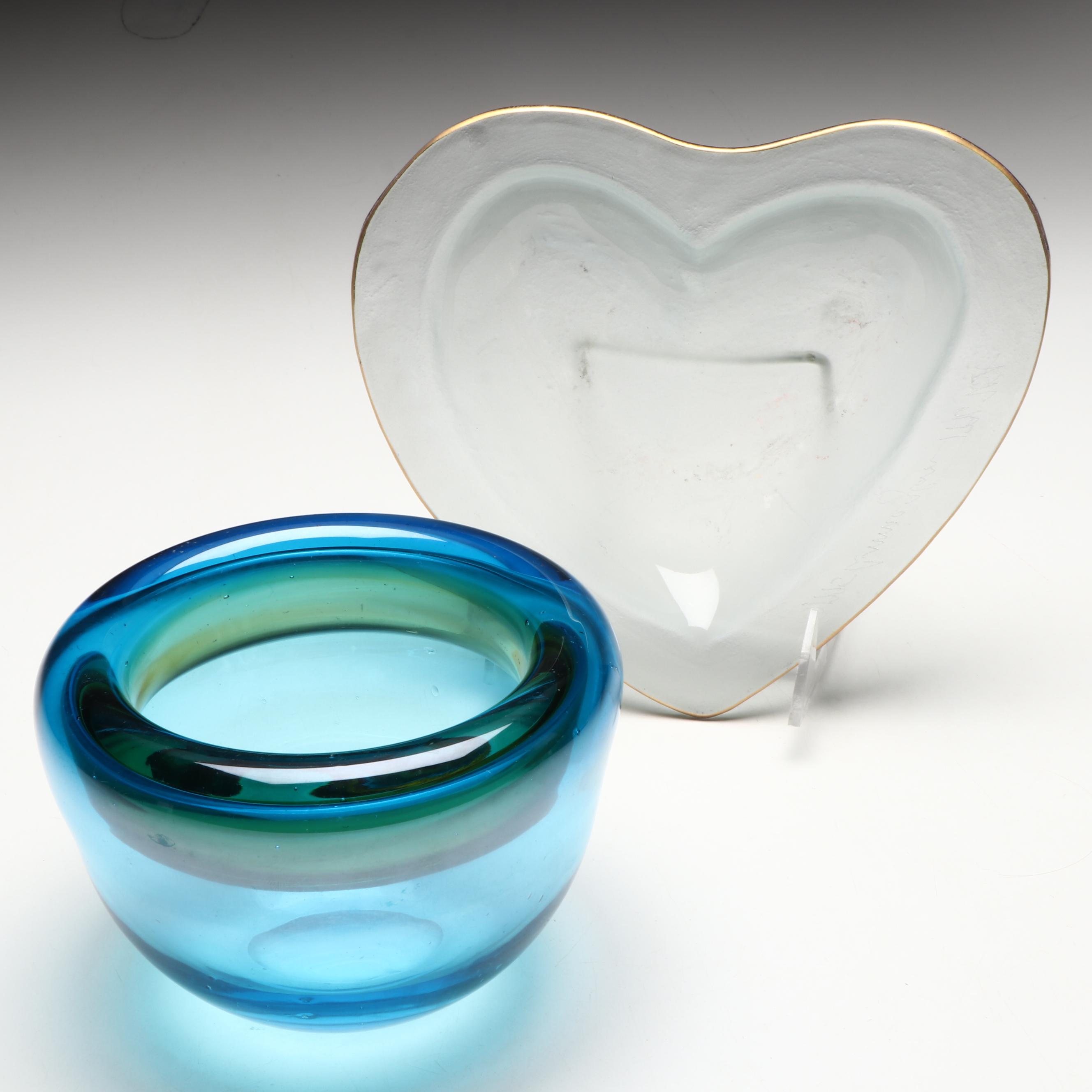 Art Glass Folded Rim Glass Bowl with Heart Glass Plate, Mid-20th Century