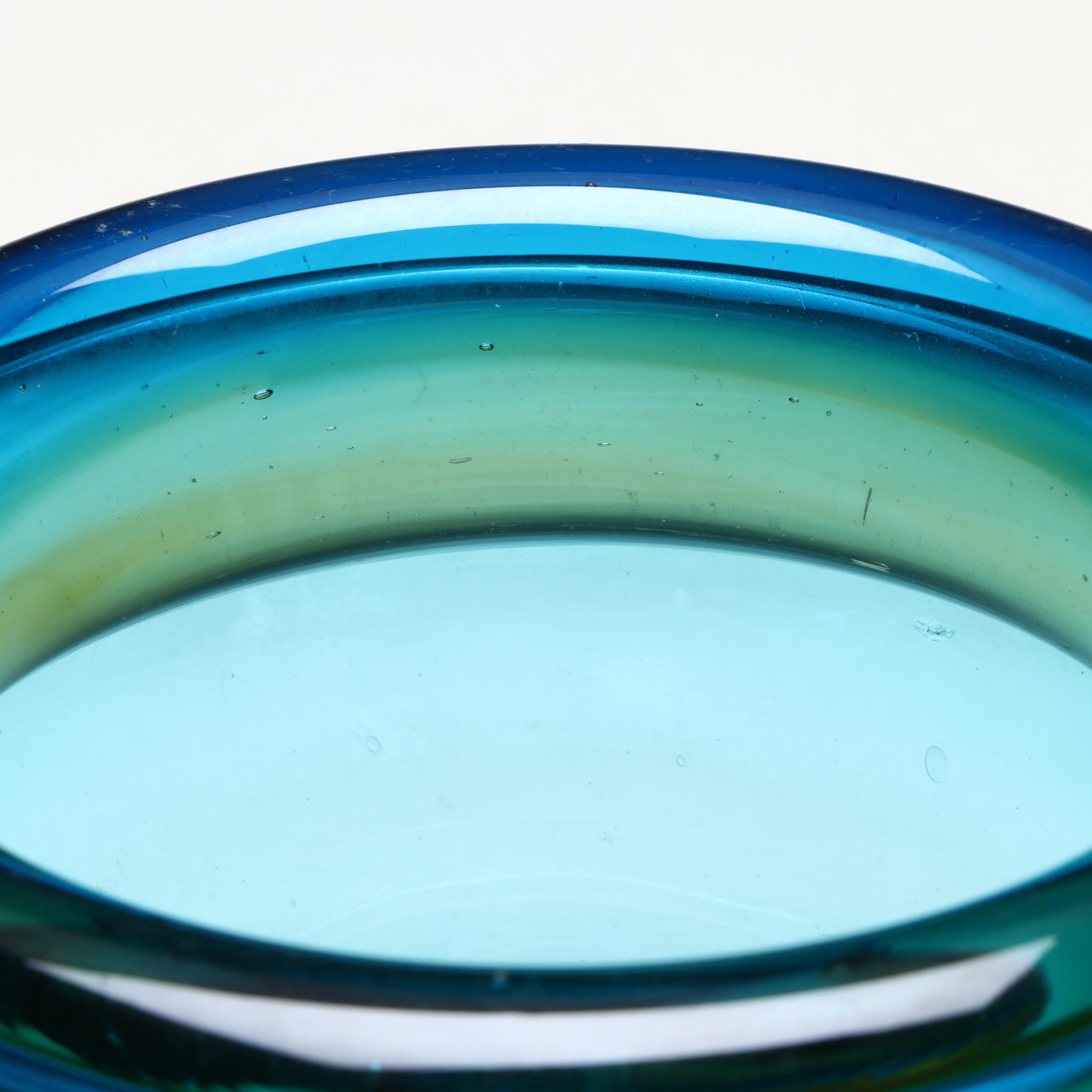 Art Glass Folded Rim Glass Bowl with Heart Glass Plate, Mid-20th Century