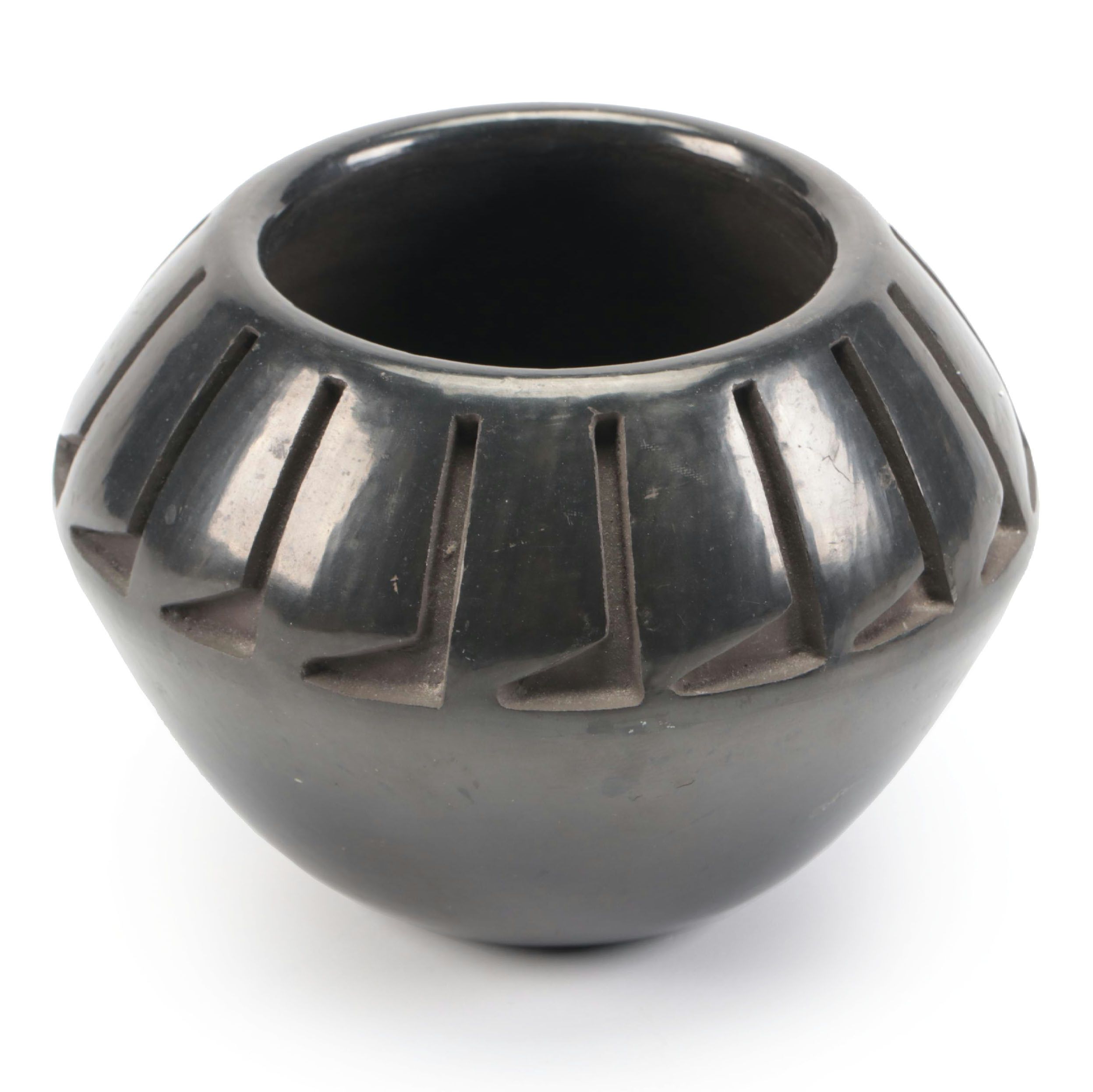 Sammy & Adrianna Naranjo Santa Clara Blackware Pottery Bowl, 1995