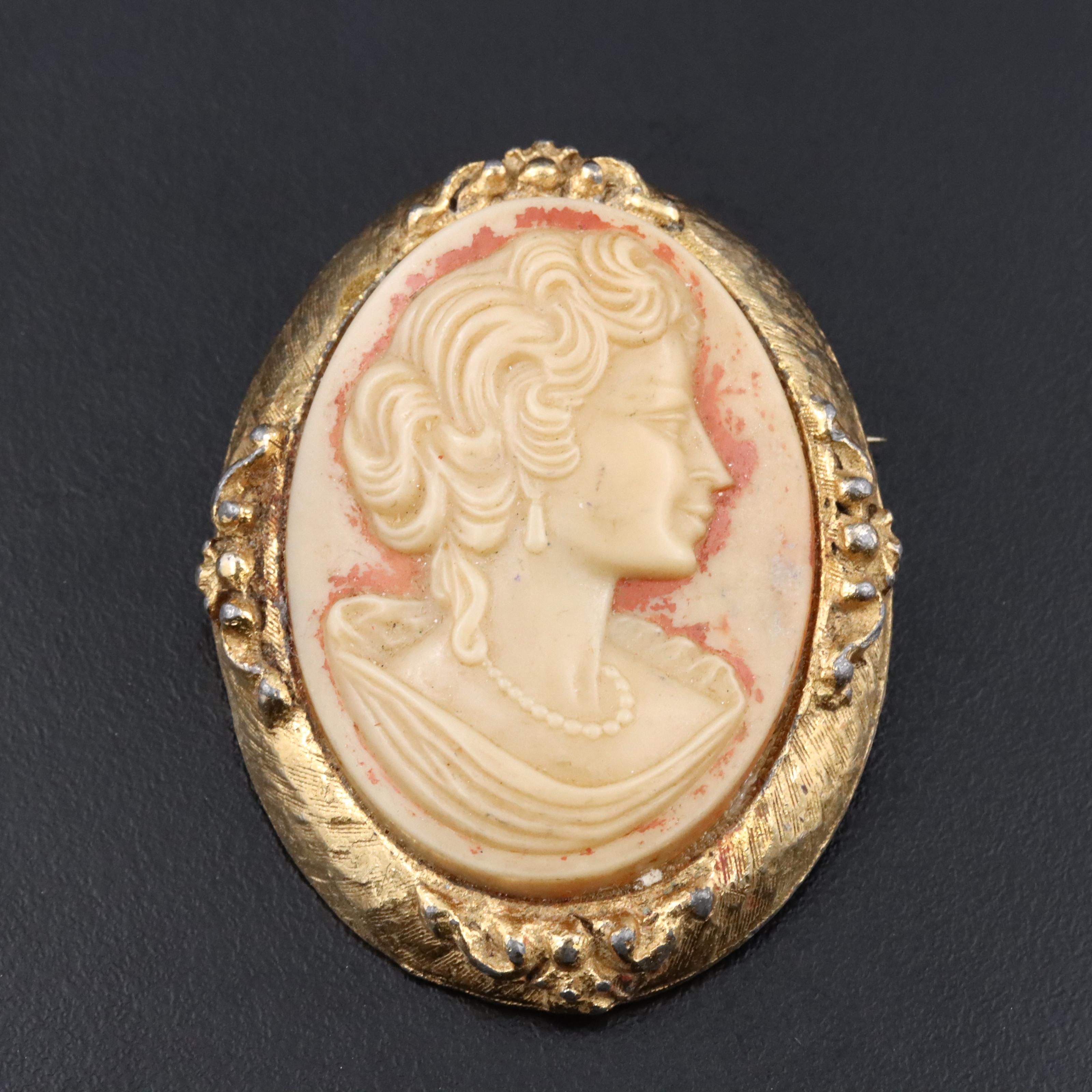 Vintage Cameo Brooch