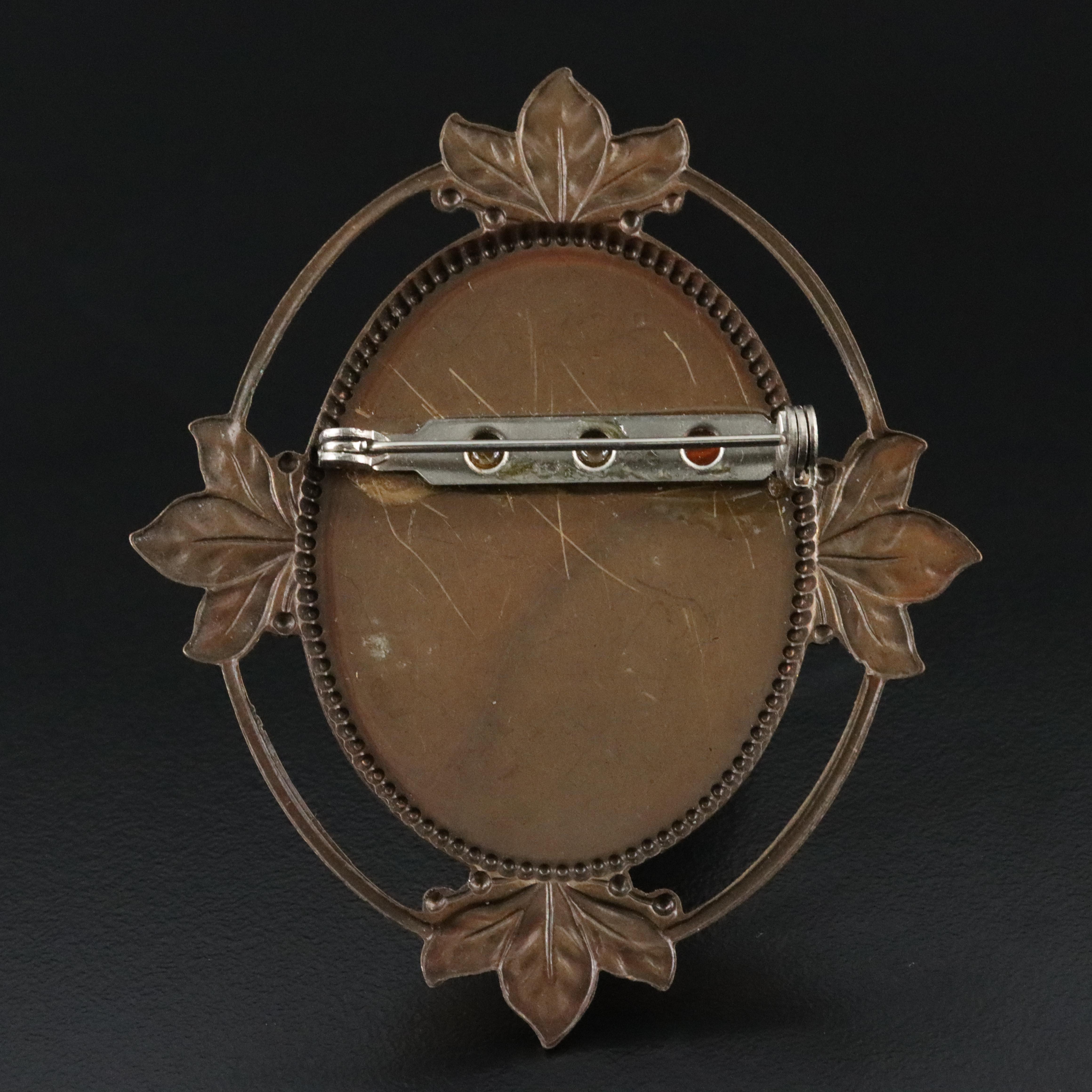 Vintage Cameo Brooch