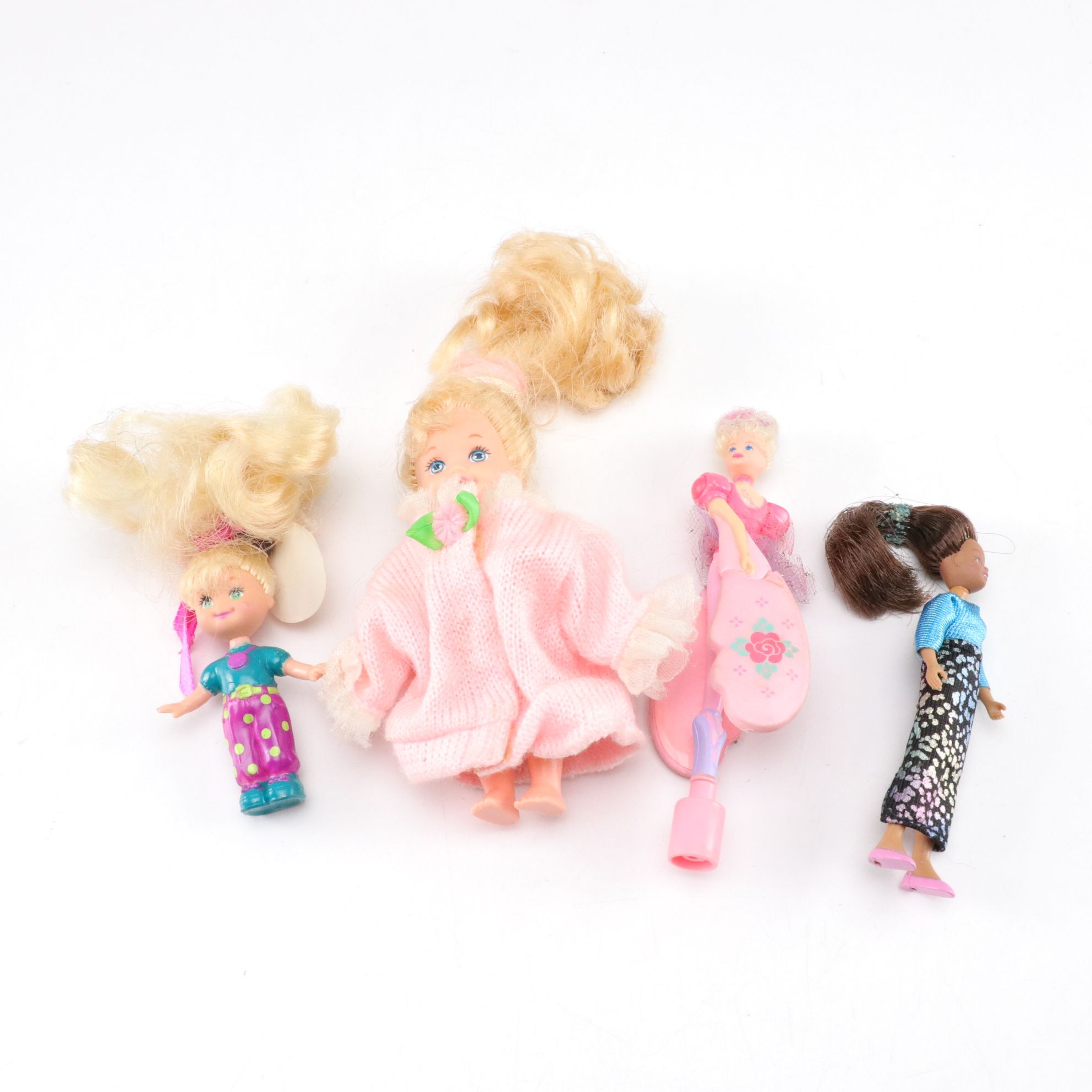 Mattel Barbie "Bubblin' Shower" with Lunch Boxes, Dentist Barbie and More Dolls
