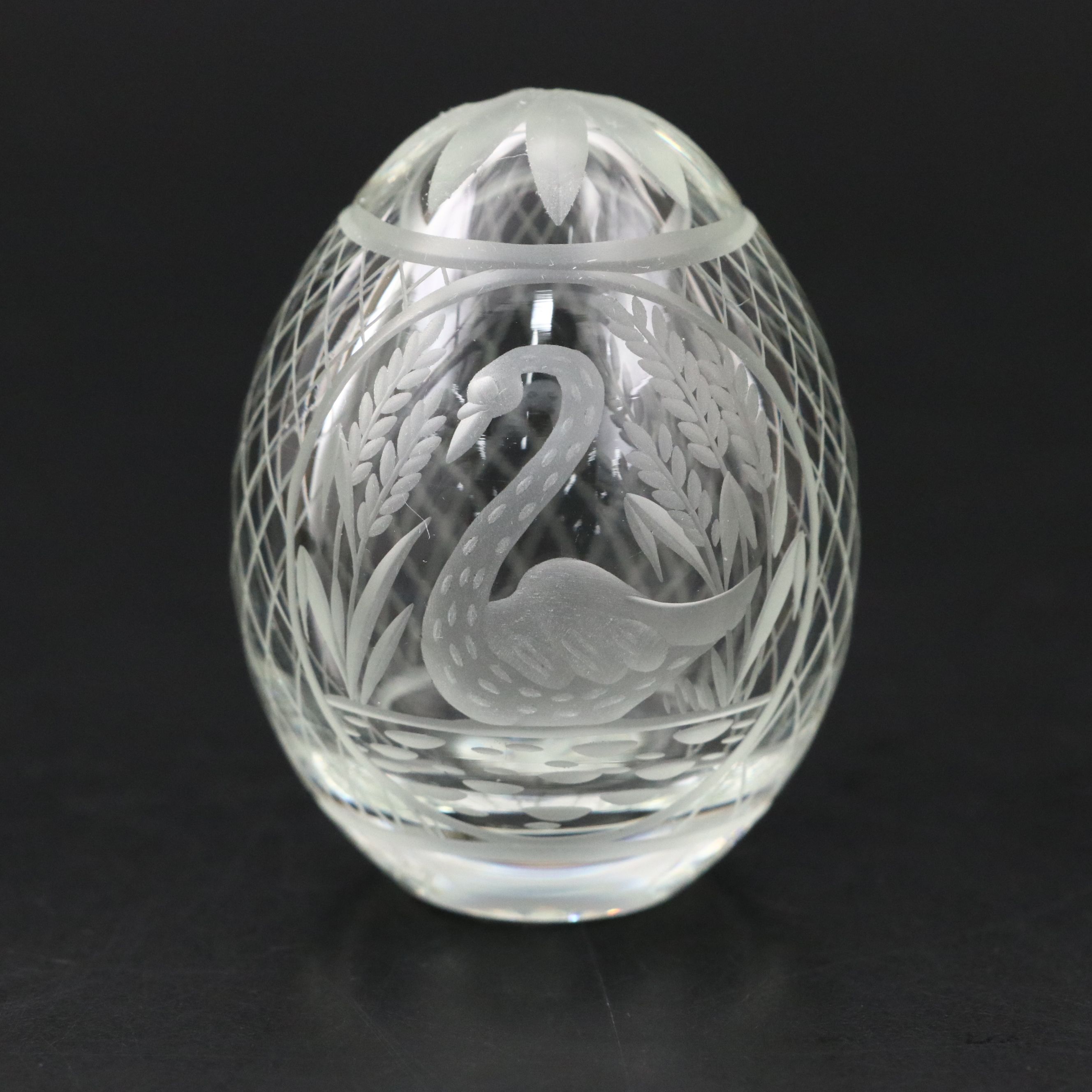 Fabergé Etched Swan Art Glass Egg