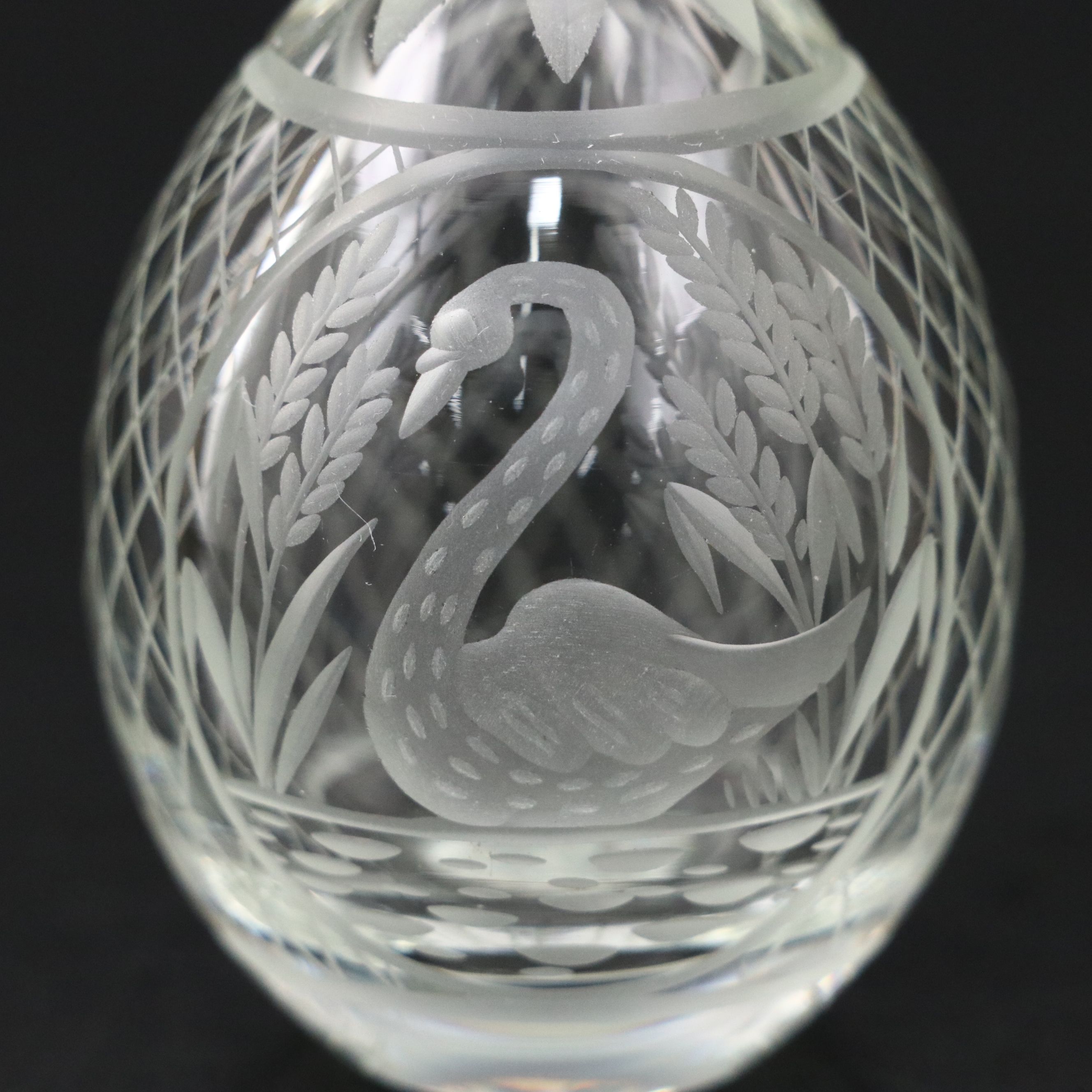 Fabergé Etched Swan Art Glass Egg