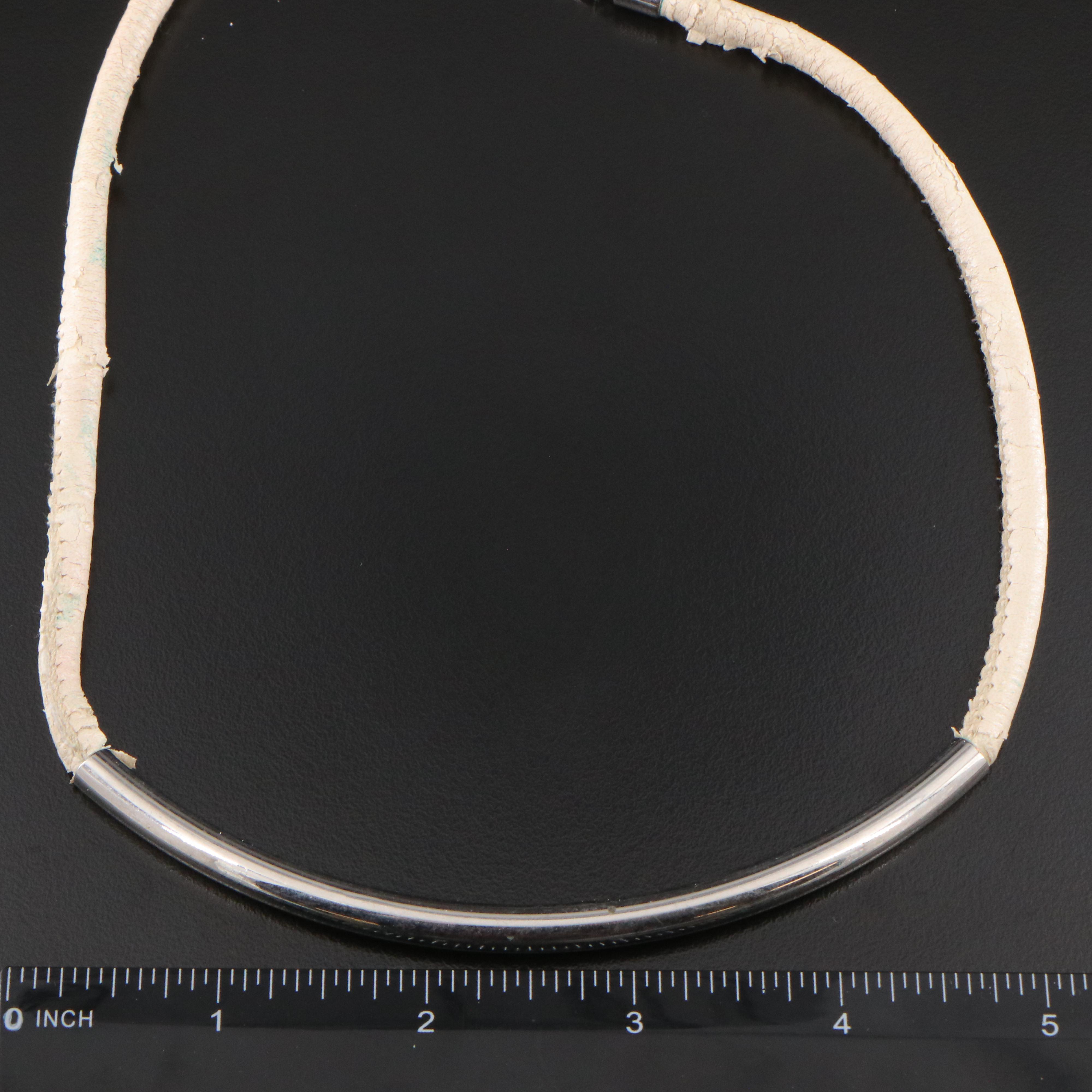 Modernist Dansk Smykkekunst Necklace Collection