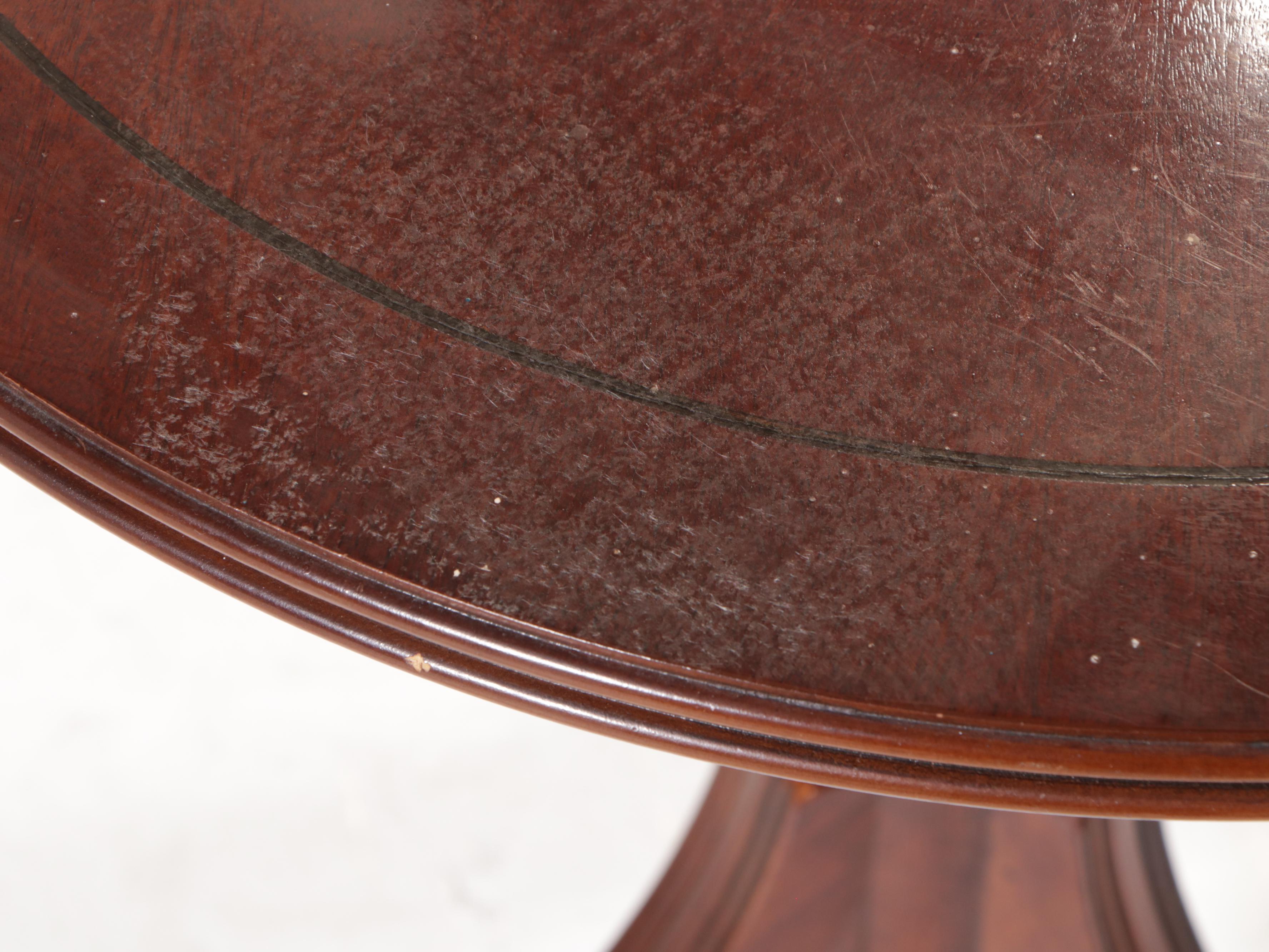 Duncan Phyfe Style Mahogany Pedestal Table, Late 20th Century