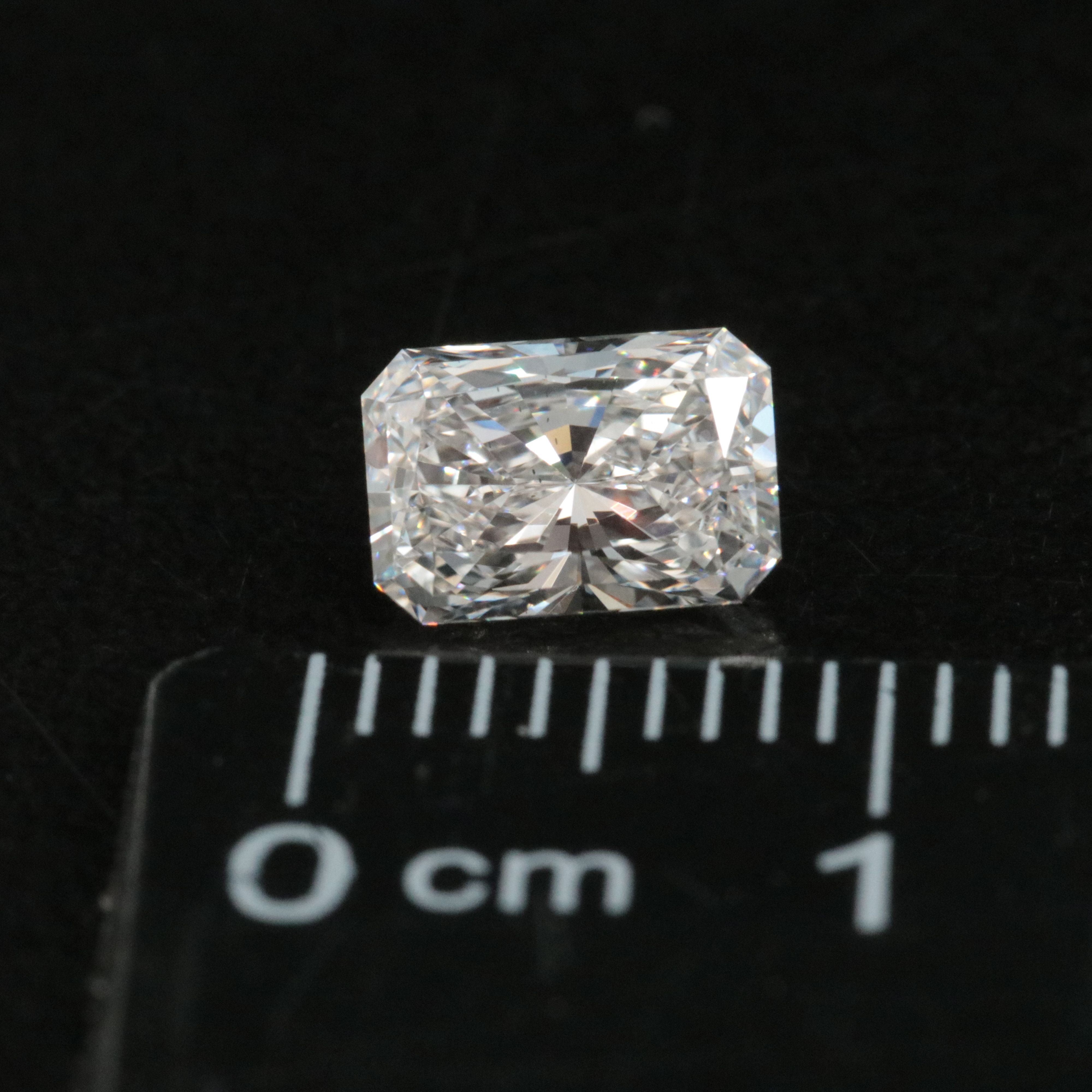 Loose 1.04 CT Lab Grown Diamond with IGI Report