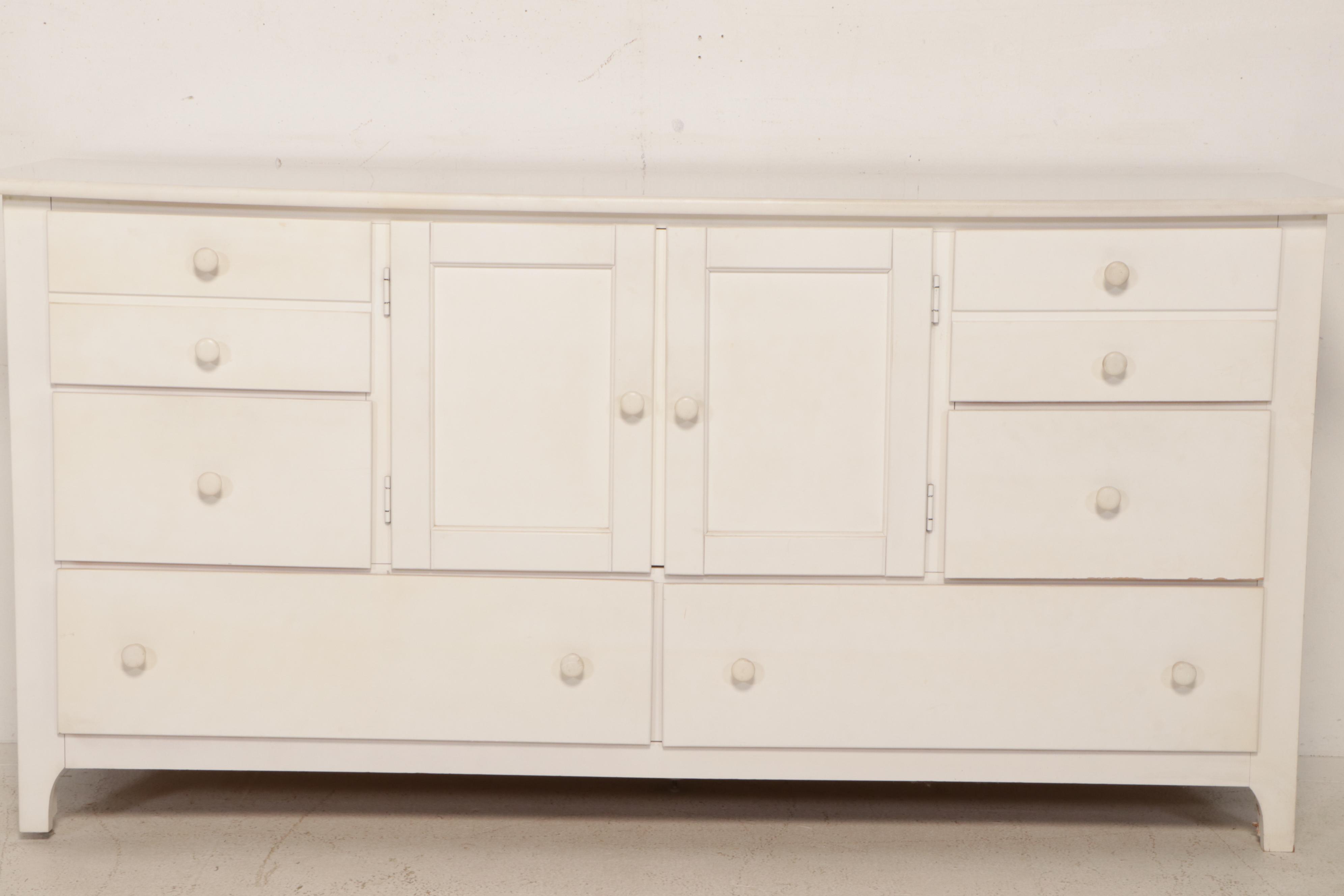 Stanley Furniture White Lacquered Wood Dresser