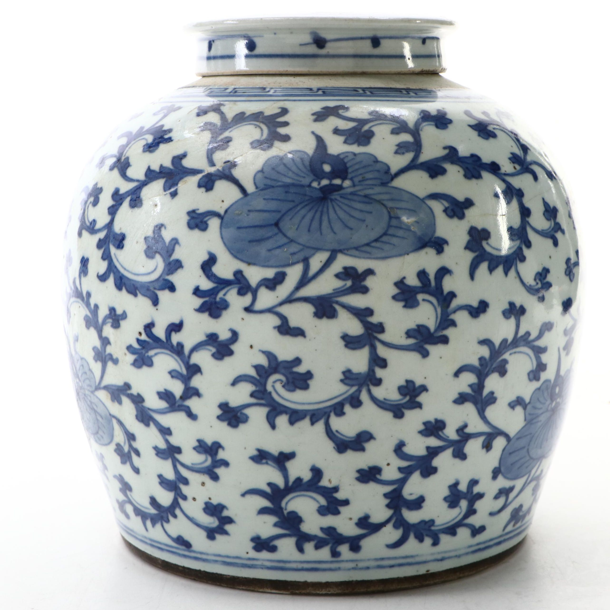 Chinese Ming Dynasty Style Blue and White Porcelain Ginger Jar