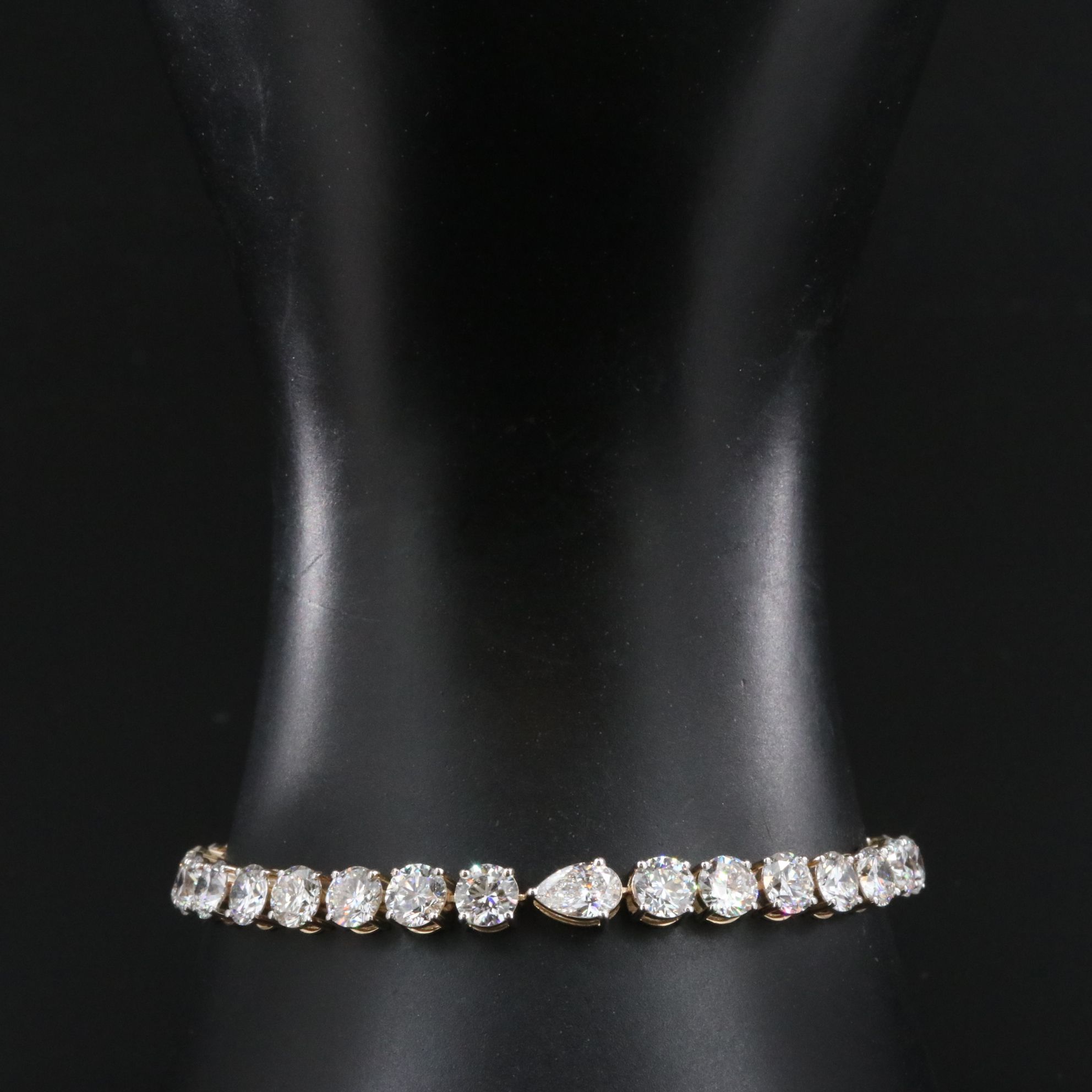 14K 19.30 CTW Lab Grown Diamond Line Bracelet