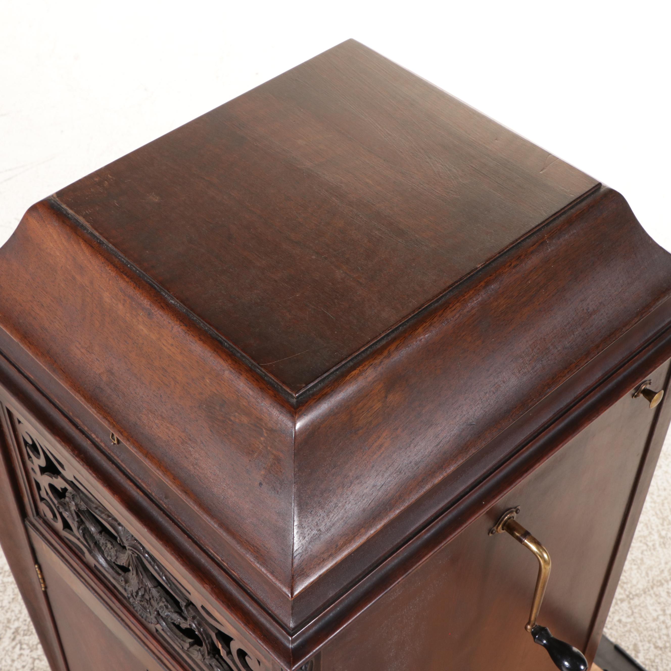 Antique Silvertone Phonograph