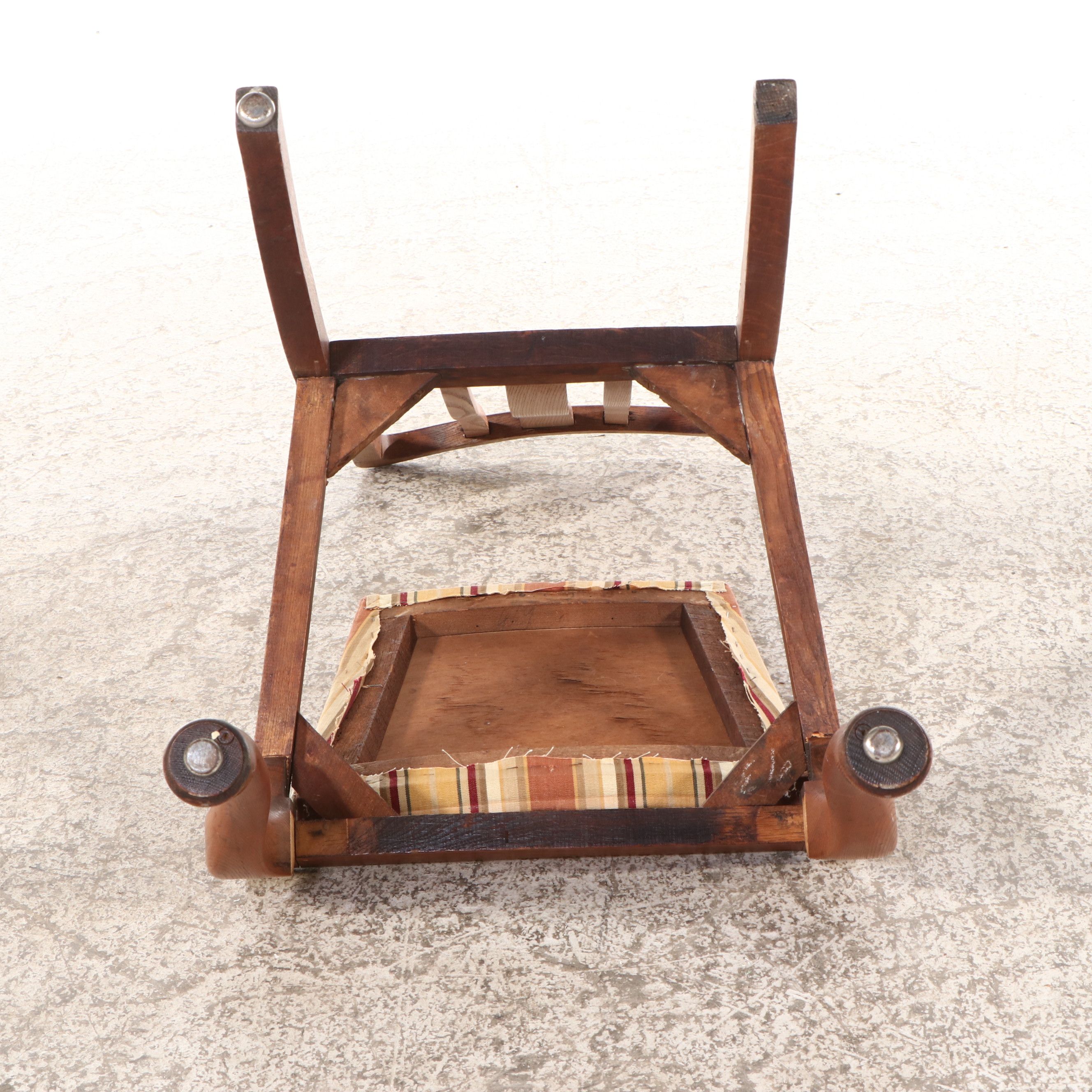 Queen Anne Style Oak Side Chair, 20th Century