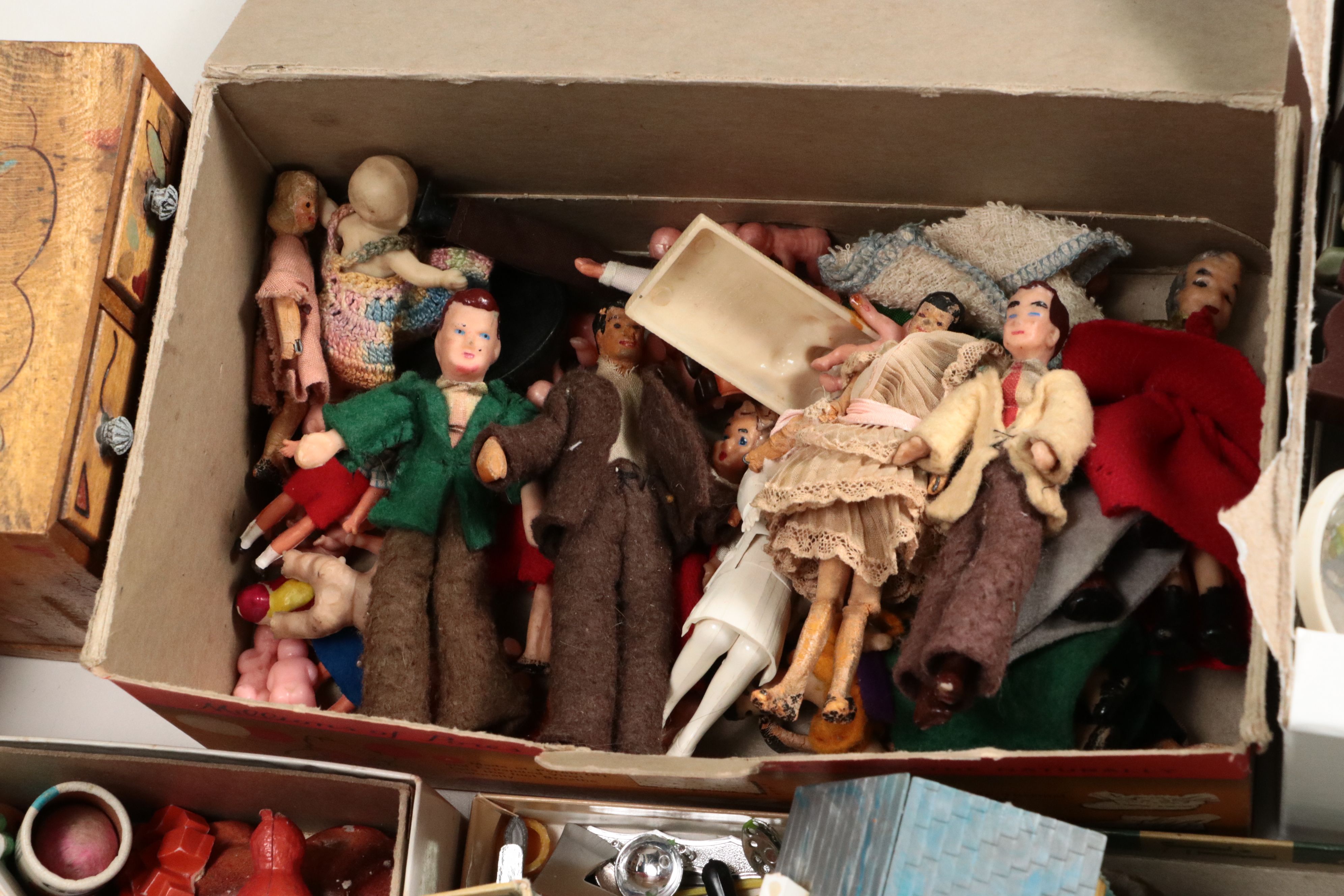 Dollhouse Furniture and Miniature Décor with Cracker Jack Prizes, More Toys