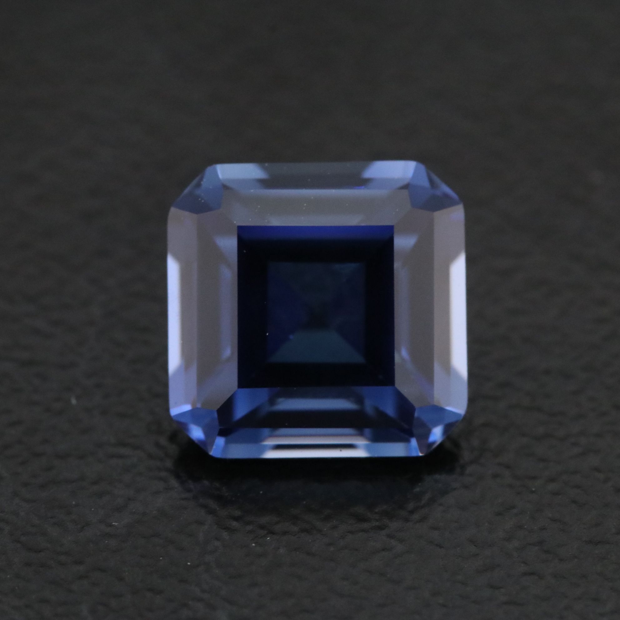 Loose 3.25 CT Lab Grown Sapphire