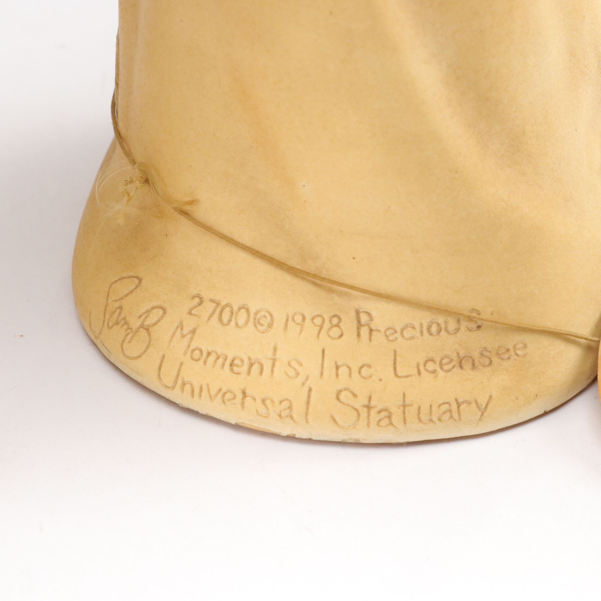 Precious Moments Angel Statues with Japanese Chalkware Kissing Angels