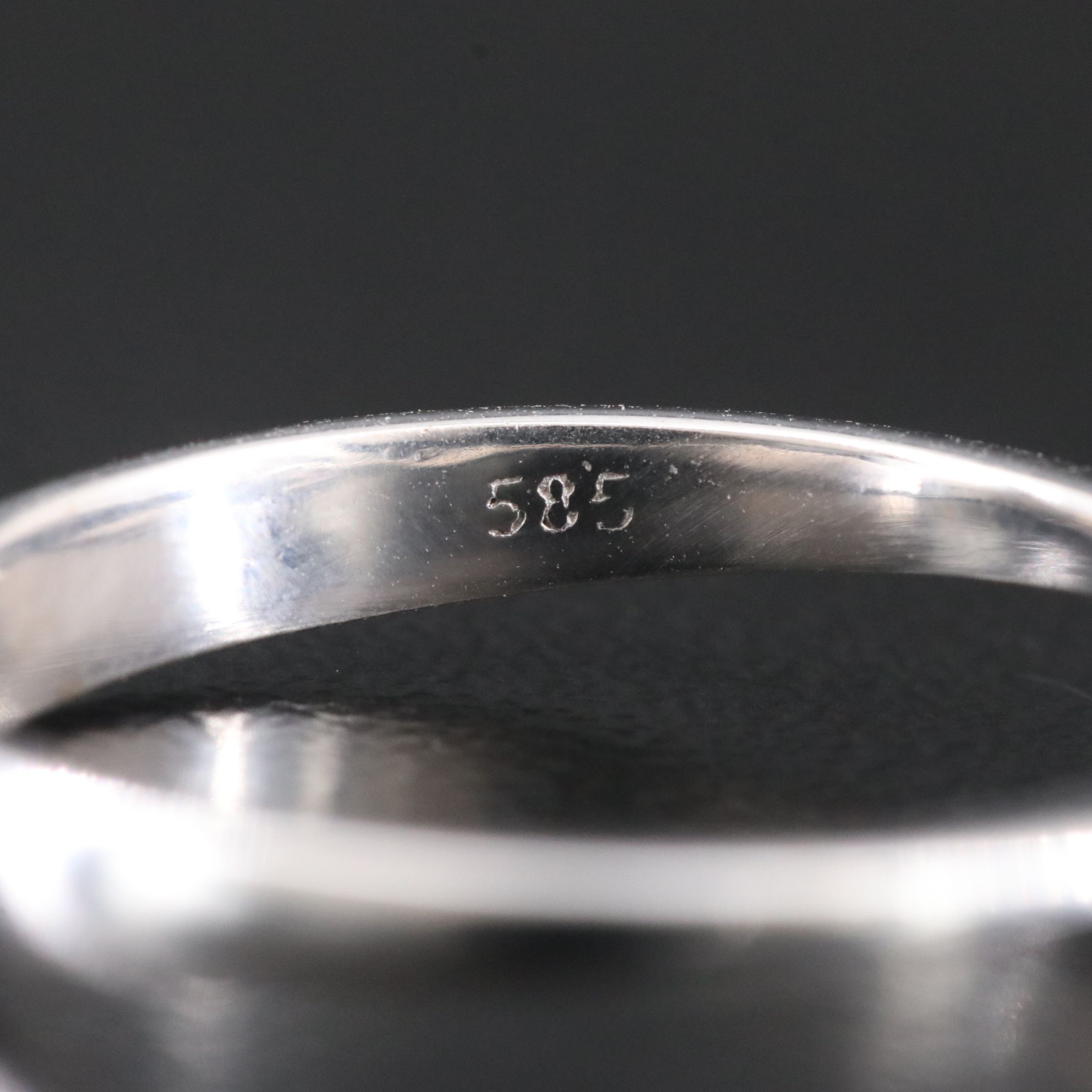 14K 1.53 CT Diamond Solitaire Ring with IGI Jewelry Report