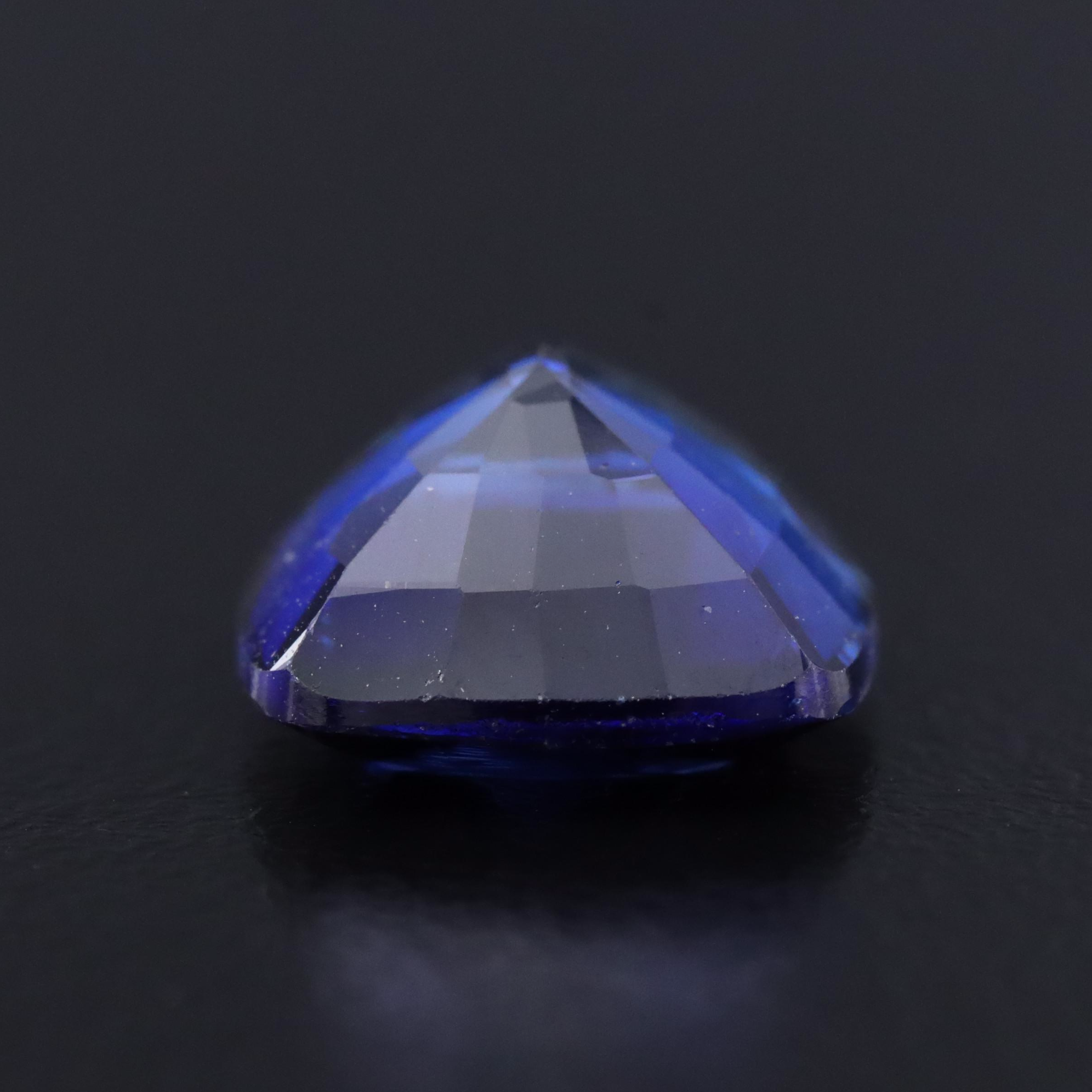 Loose 7.20 CT Lab Grown Sapphire