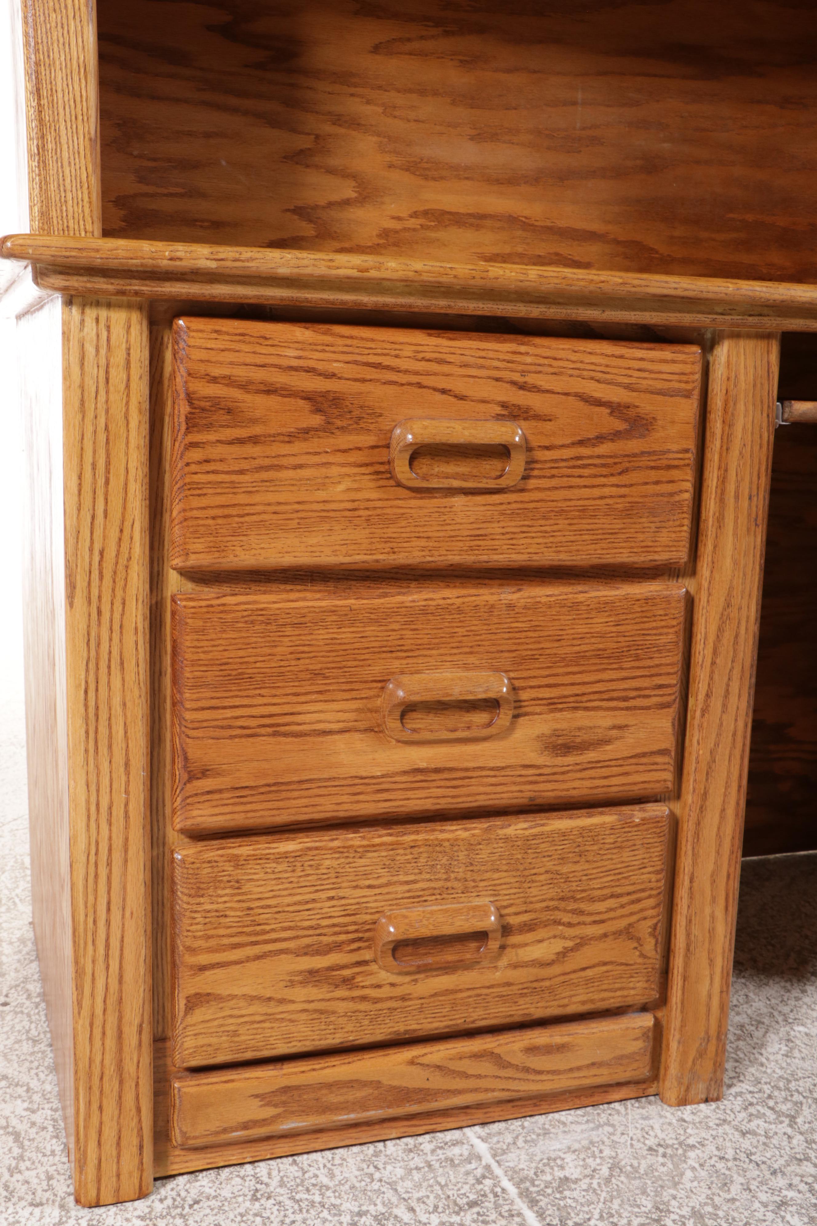 Modernist Style Oak Desk with Hutch and Computer Chair, Late 20th Century