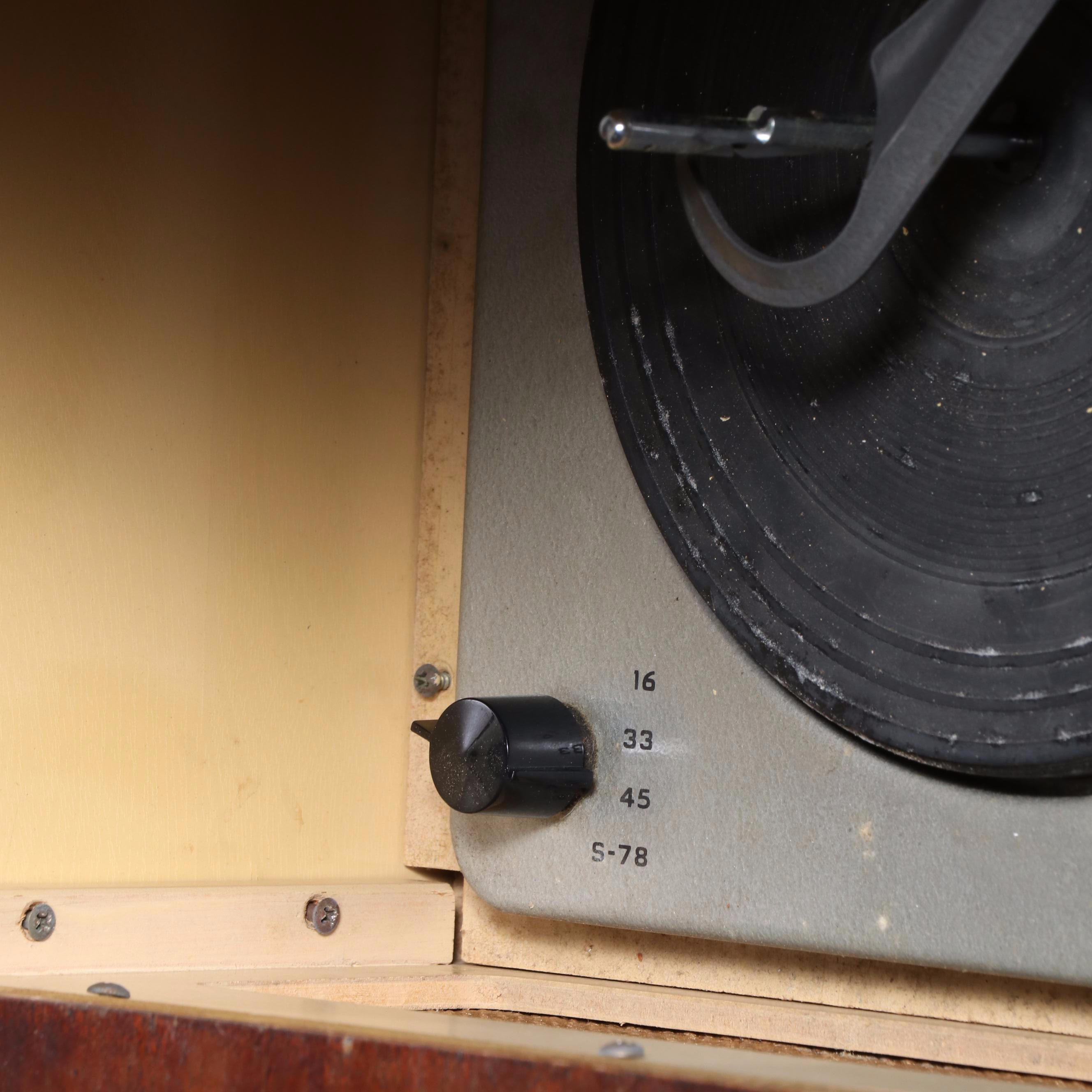 Mid Century Modern Walnut Cased Turntable, Mid-20th Century