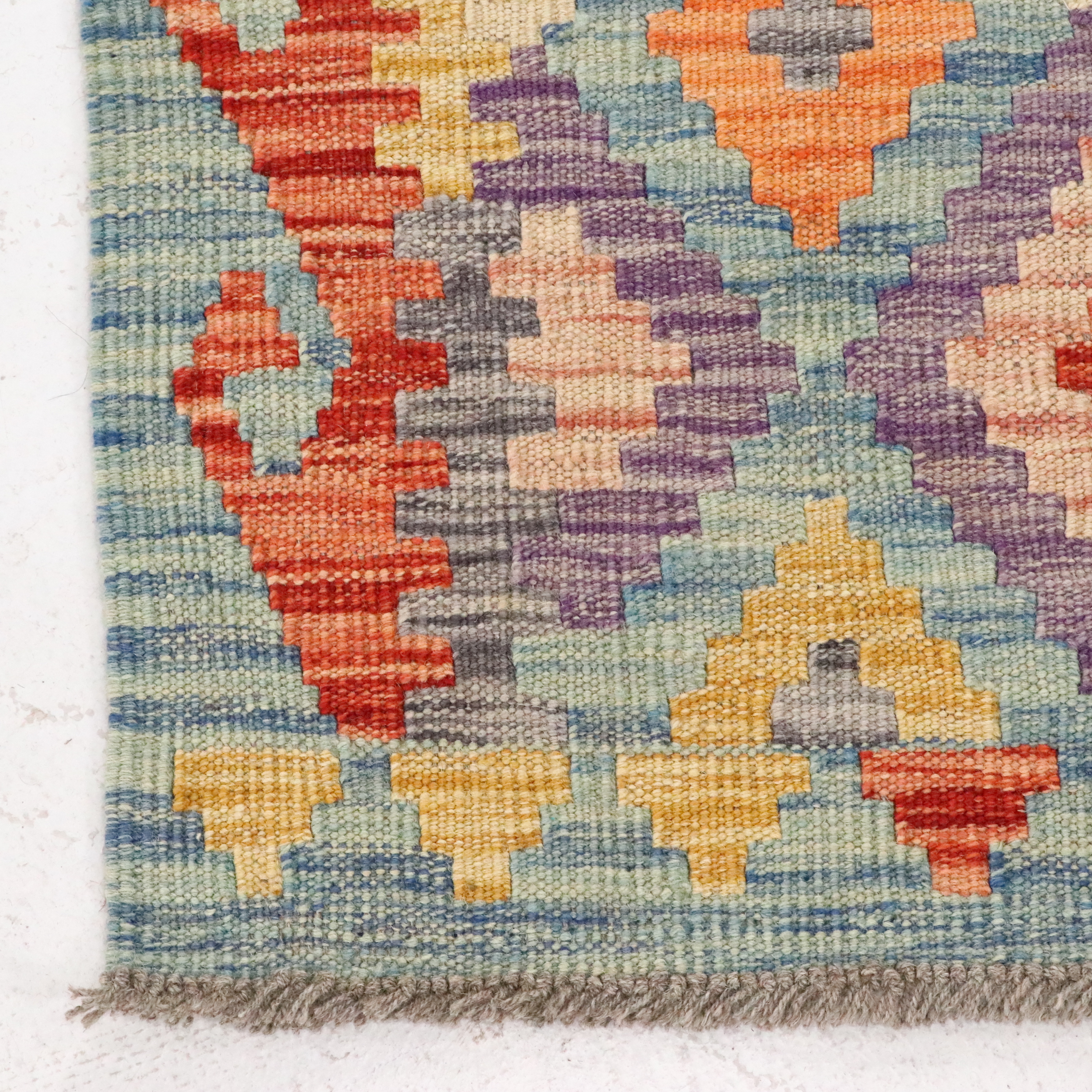 5'5 x 6'11 Handwoven Pakistani Kilim Area Rug