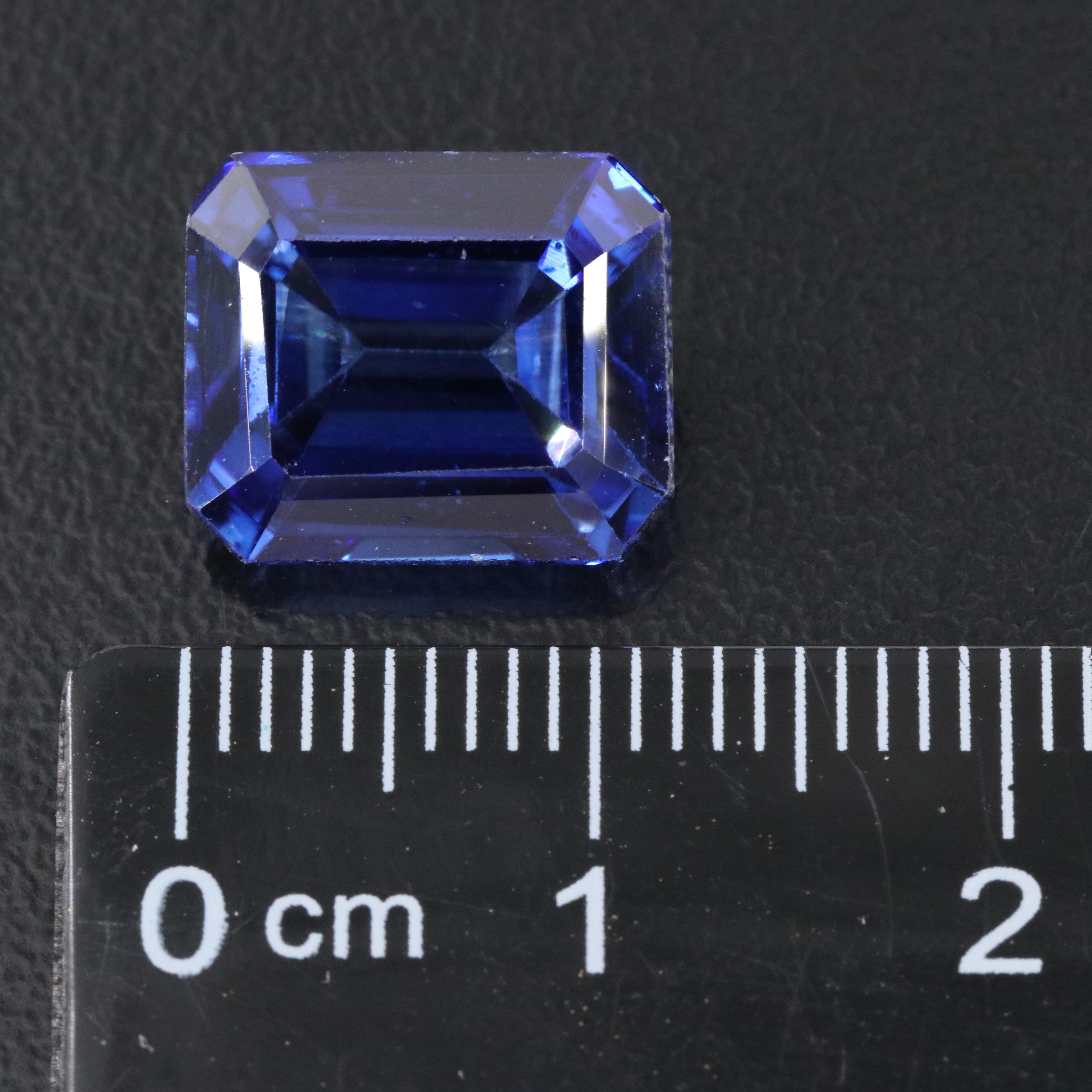 Loose 7.70 CT Lab Grown Sapphire