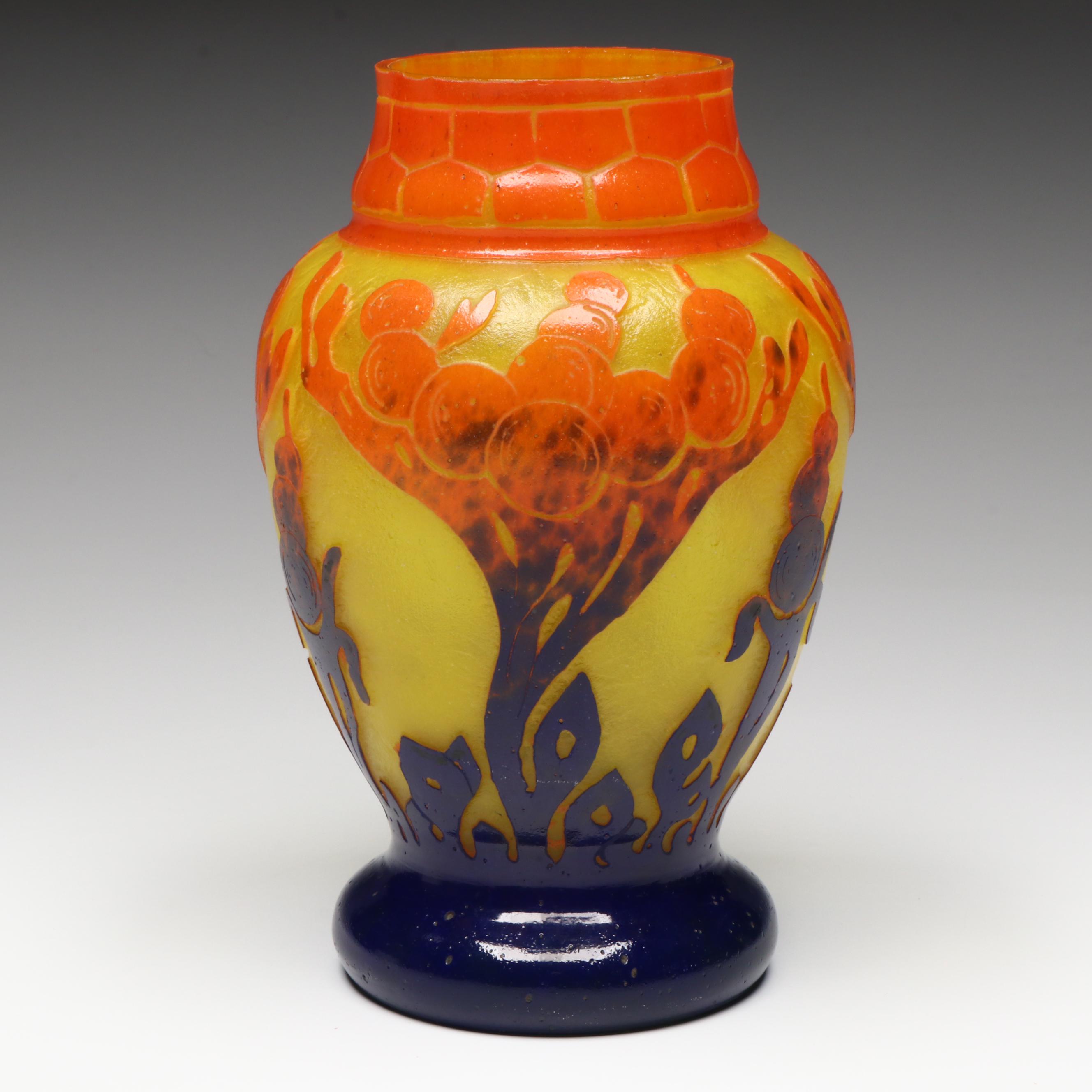 Schneider Le Verre Français Cameo Glass Vase, Early 20th Century