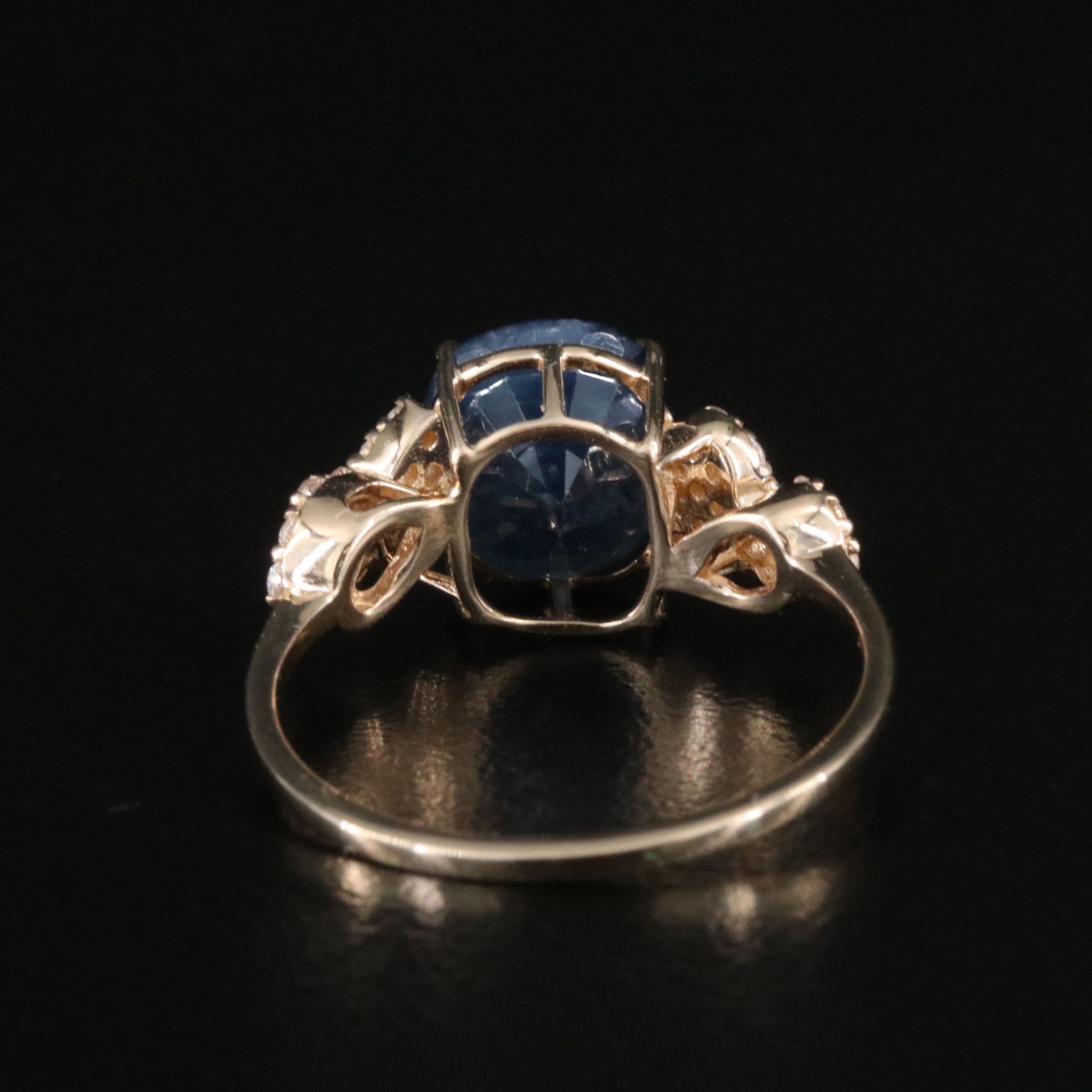 14K 3.27 CT Sapphire and White Sapphire Ring
