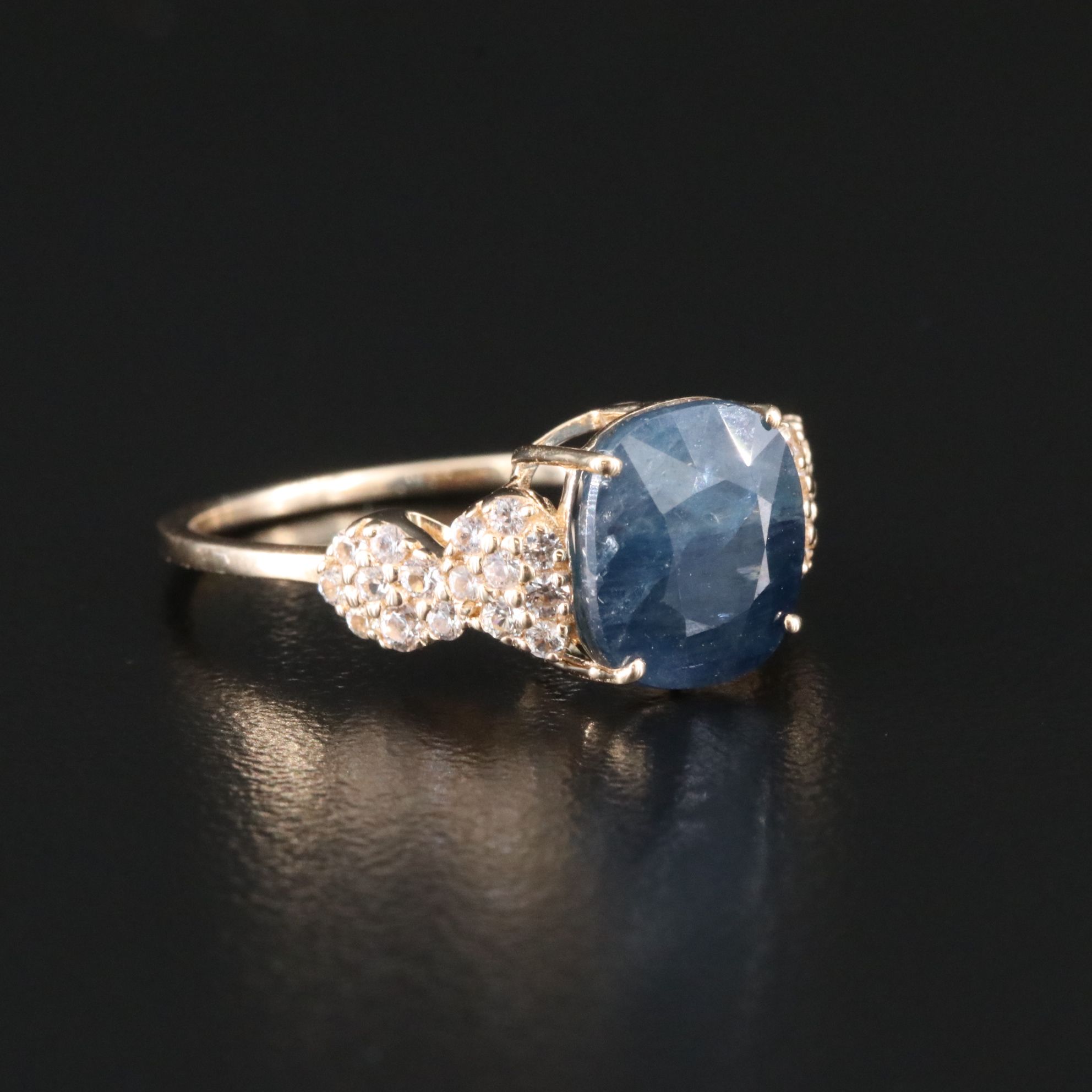 14K 3.27 CT Sapphire and White Sapphire Ring