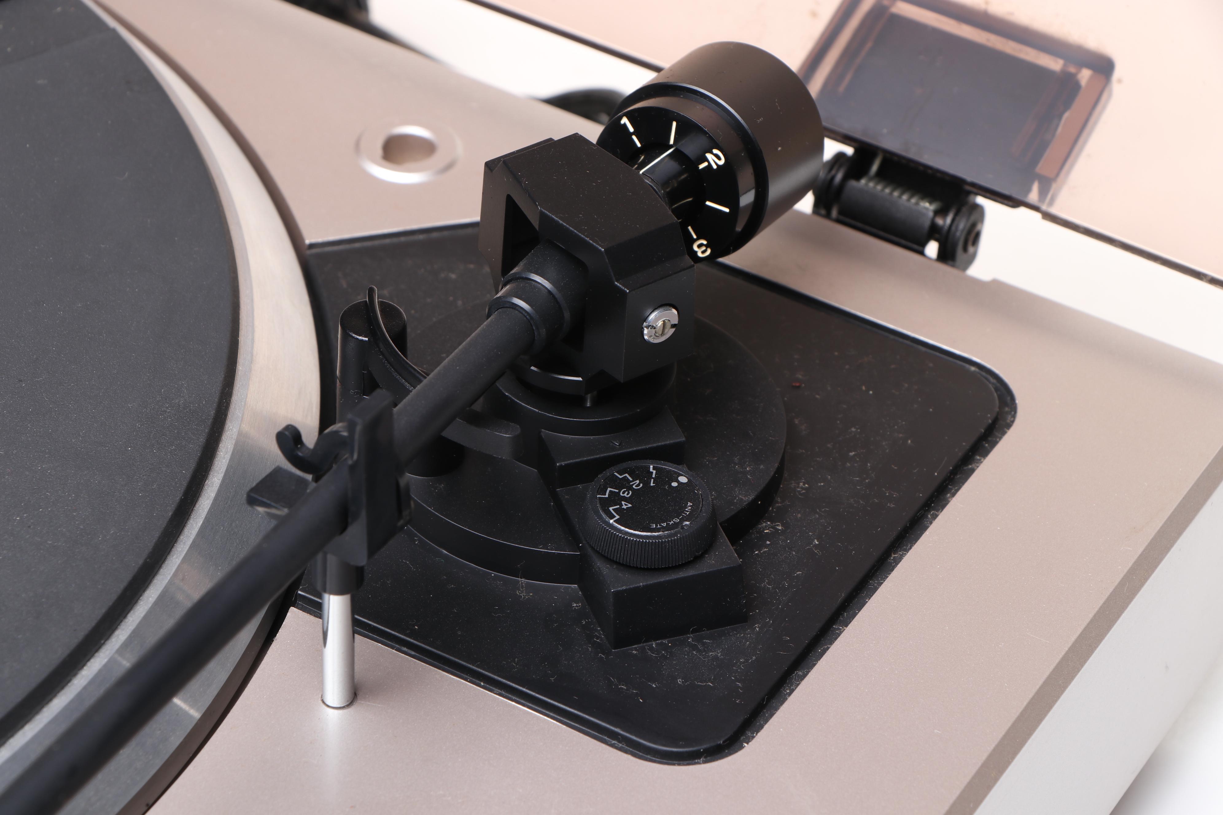 Marantz TT2000 Turntable, 1980s