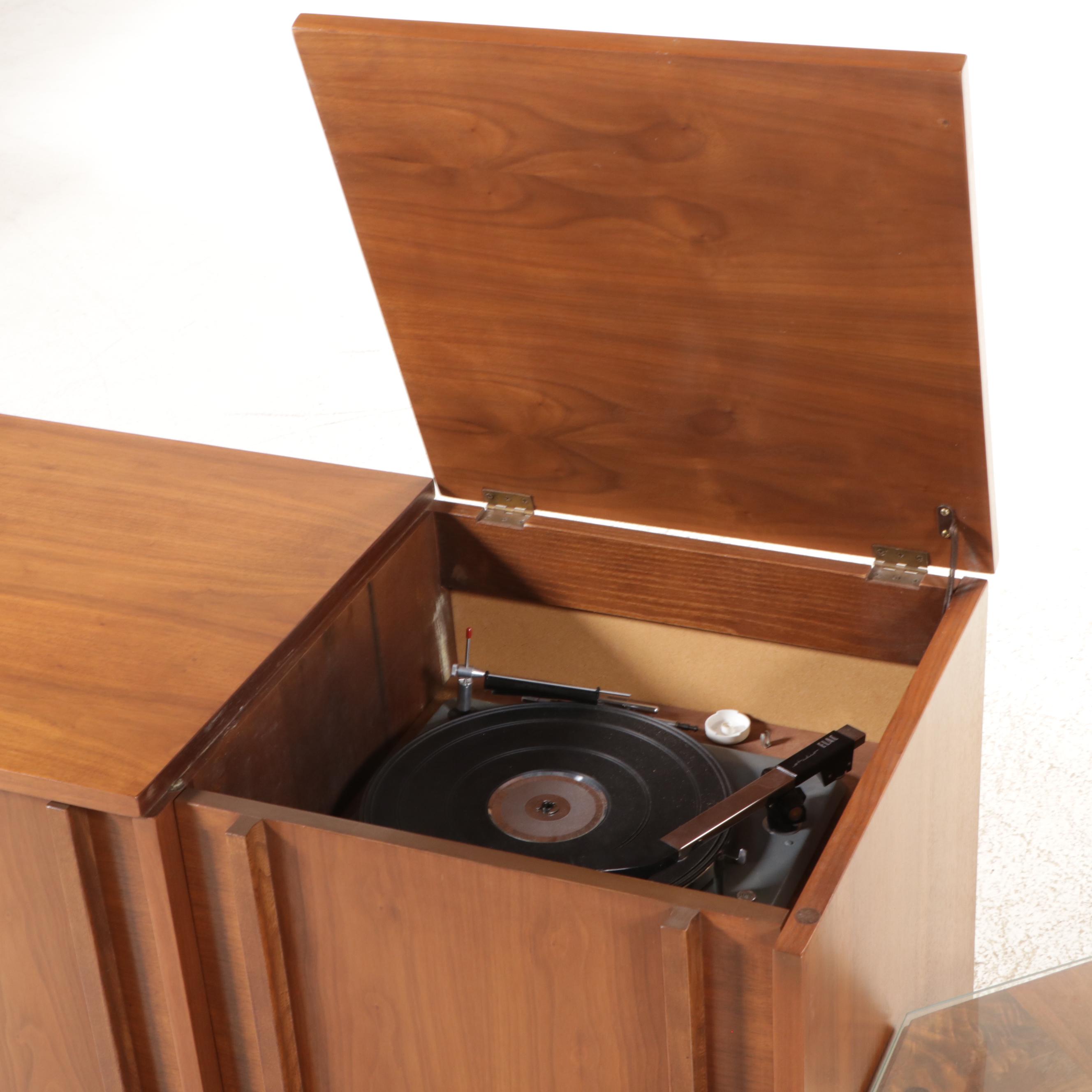 Elac Miracord 10H Turntable in Teak Cabinet w/ Pair of Aztec Athena 1A Speakers