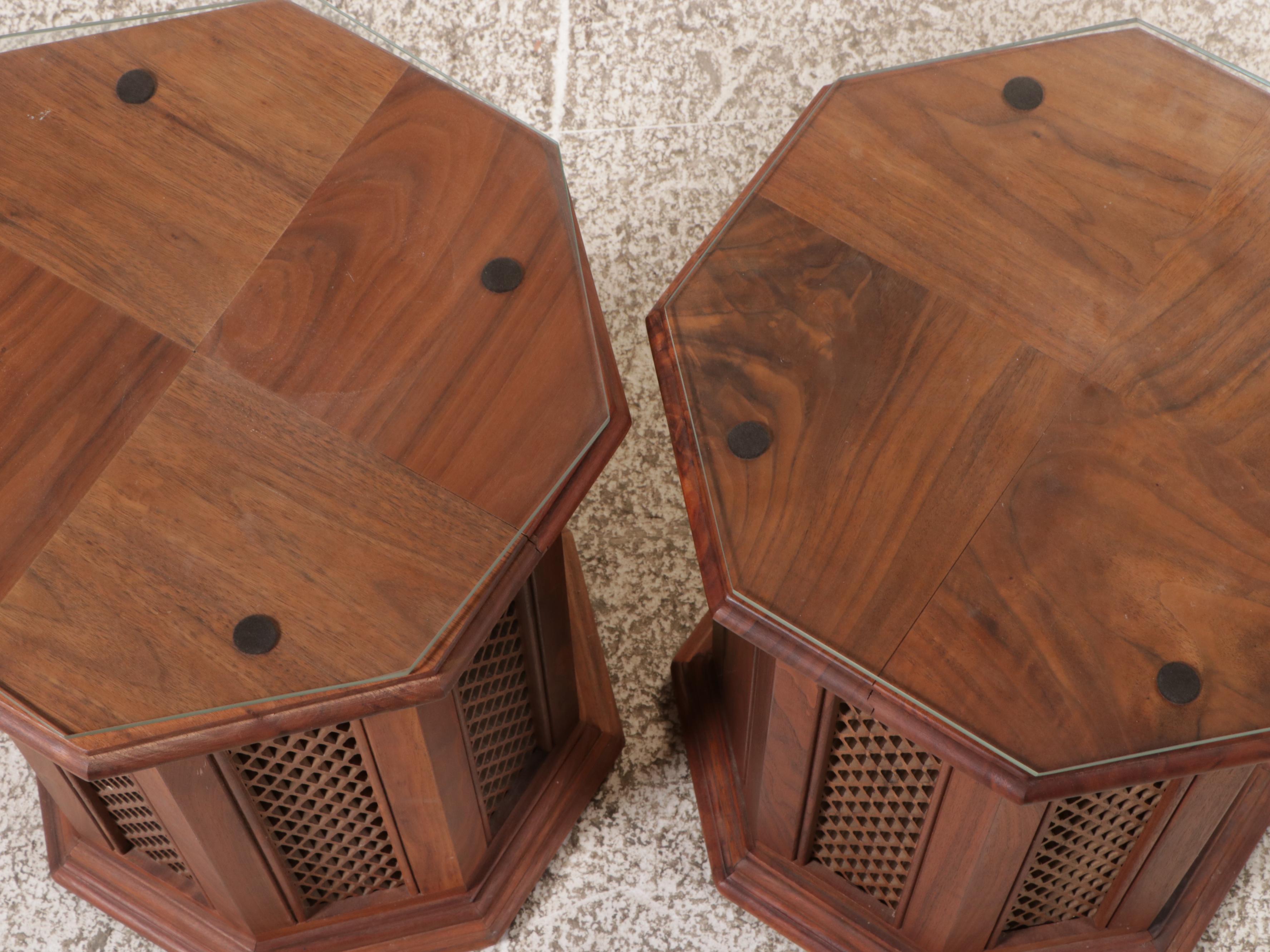 Elac Miracord 10H Turntable in Teak Cabinet w/ Pair of Aztec Athena 1A Speakers