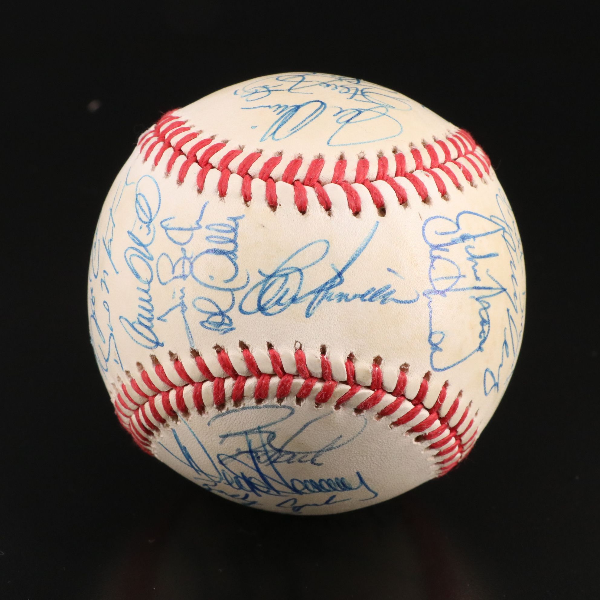 1992 Cincinnati Reds Team Signed Baseball with Barry Larkin, Chris Sabo, & More