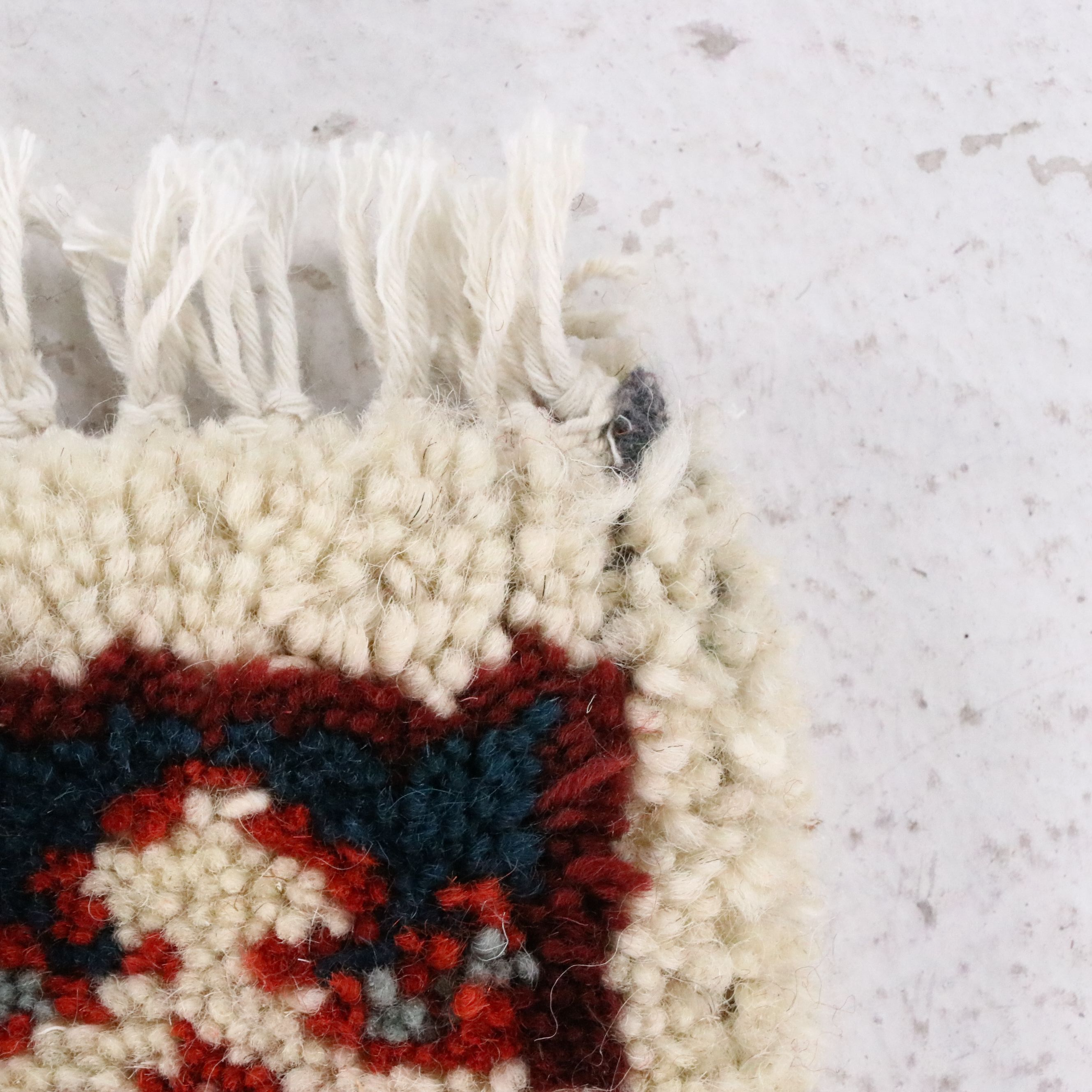 2'8 x 8'4 Hand-Knotted Indo-Persian Serapi Carpet Runner