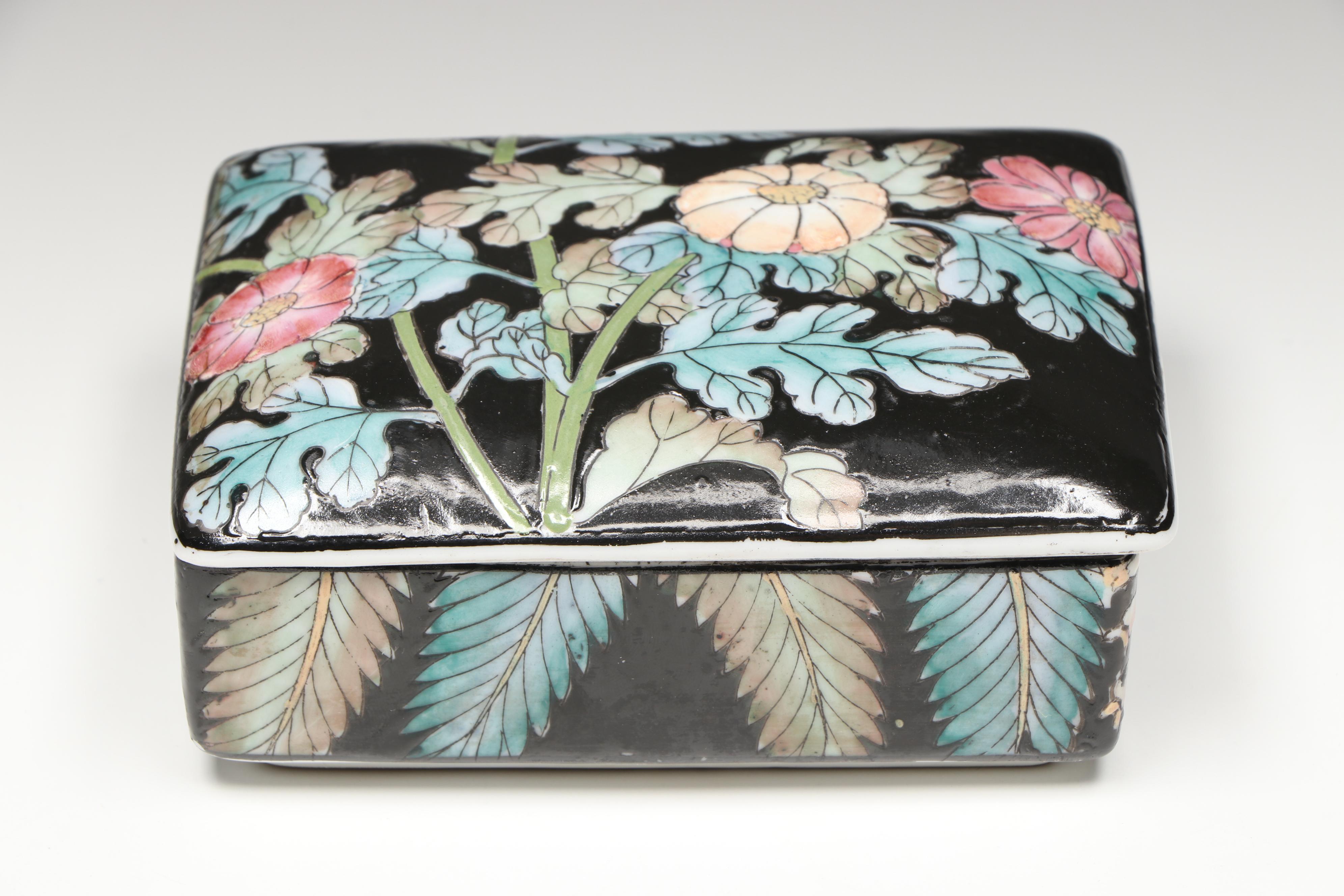 Japanese Imari Style Covered Bowl with Chinese Ceramic Box