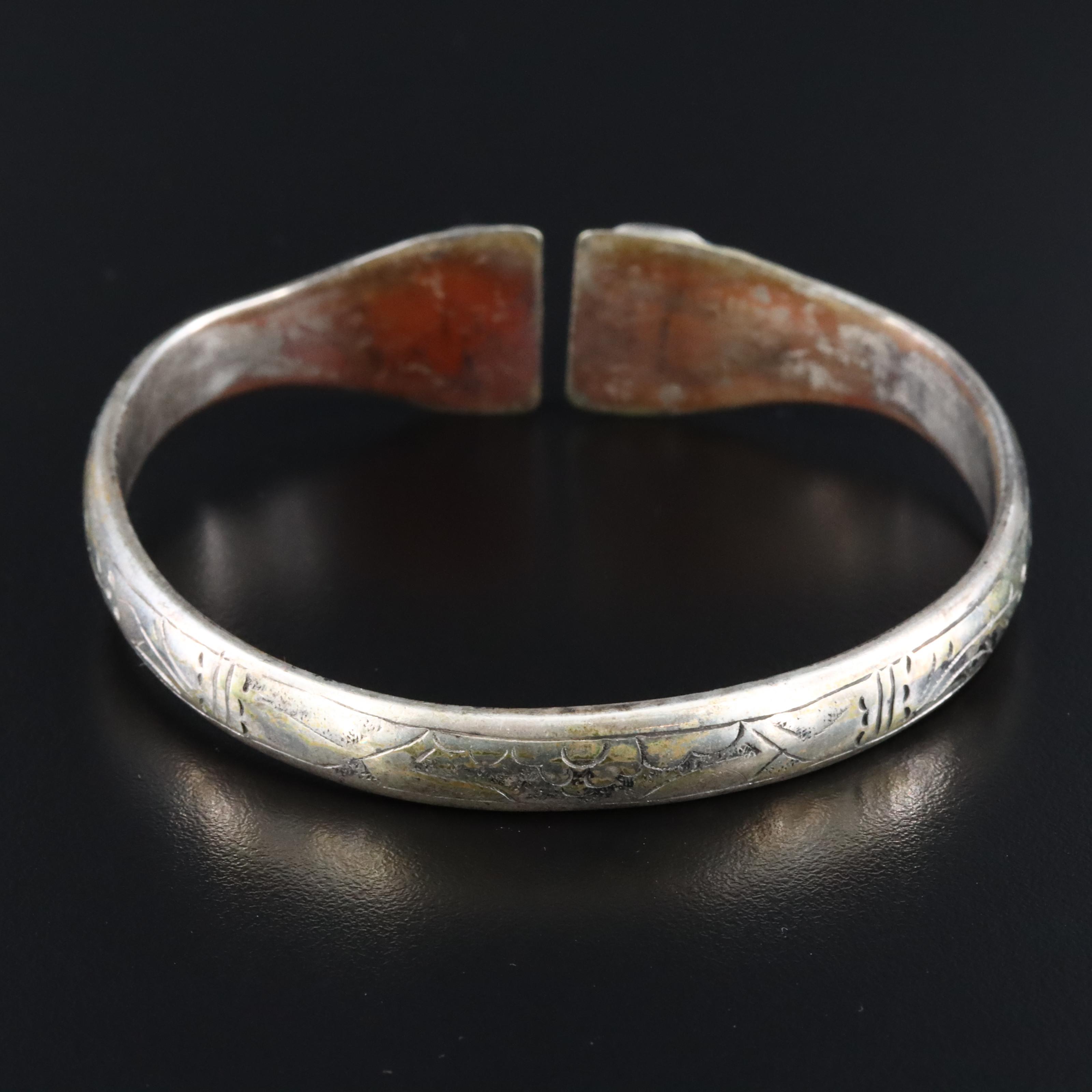 Chinese Jadeite Floral Bracelet