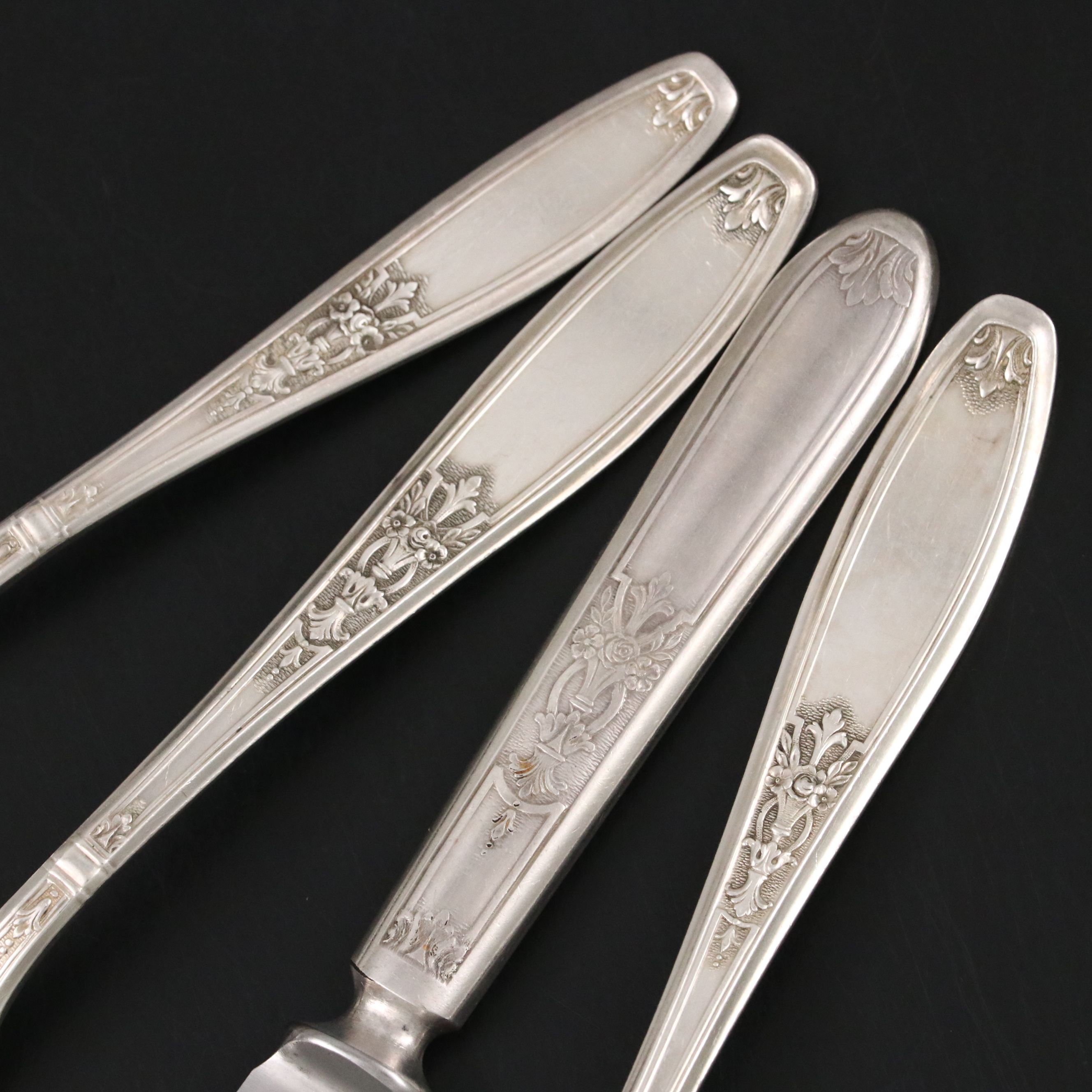Rogers Bros "Ambassador" Silver Plate Flatware Set with Case, 1919–1973