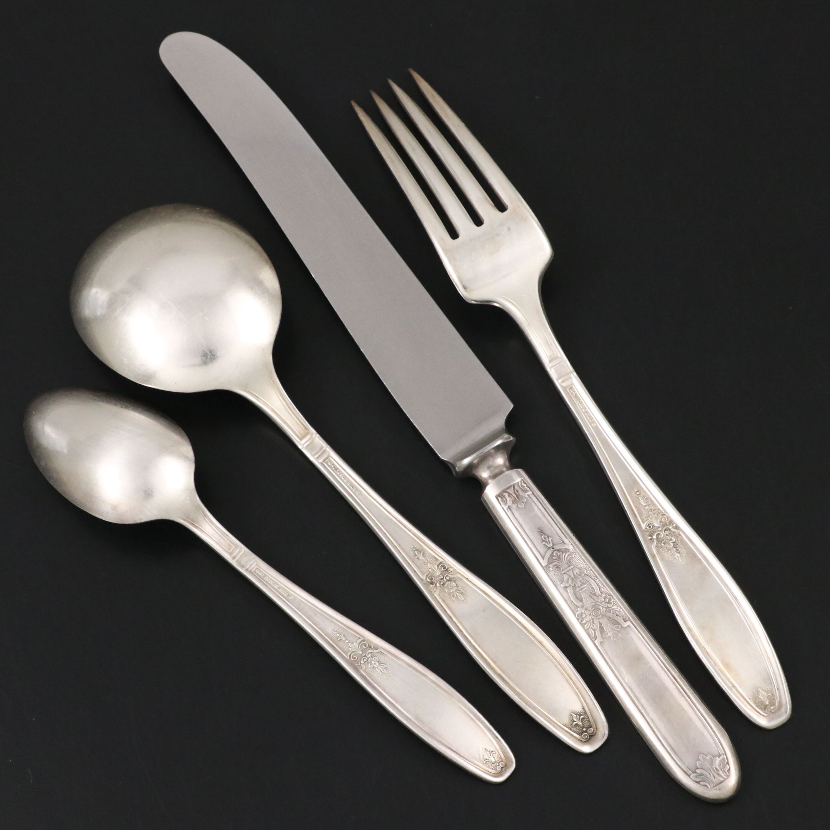 Rogers Bros "Ambassador" Silver Plate Flatware Set with Case, 1919–1973
