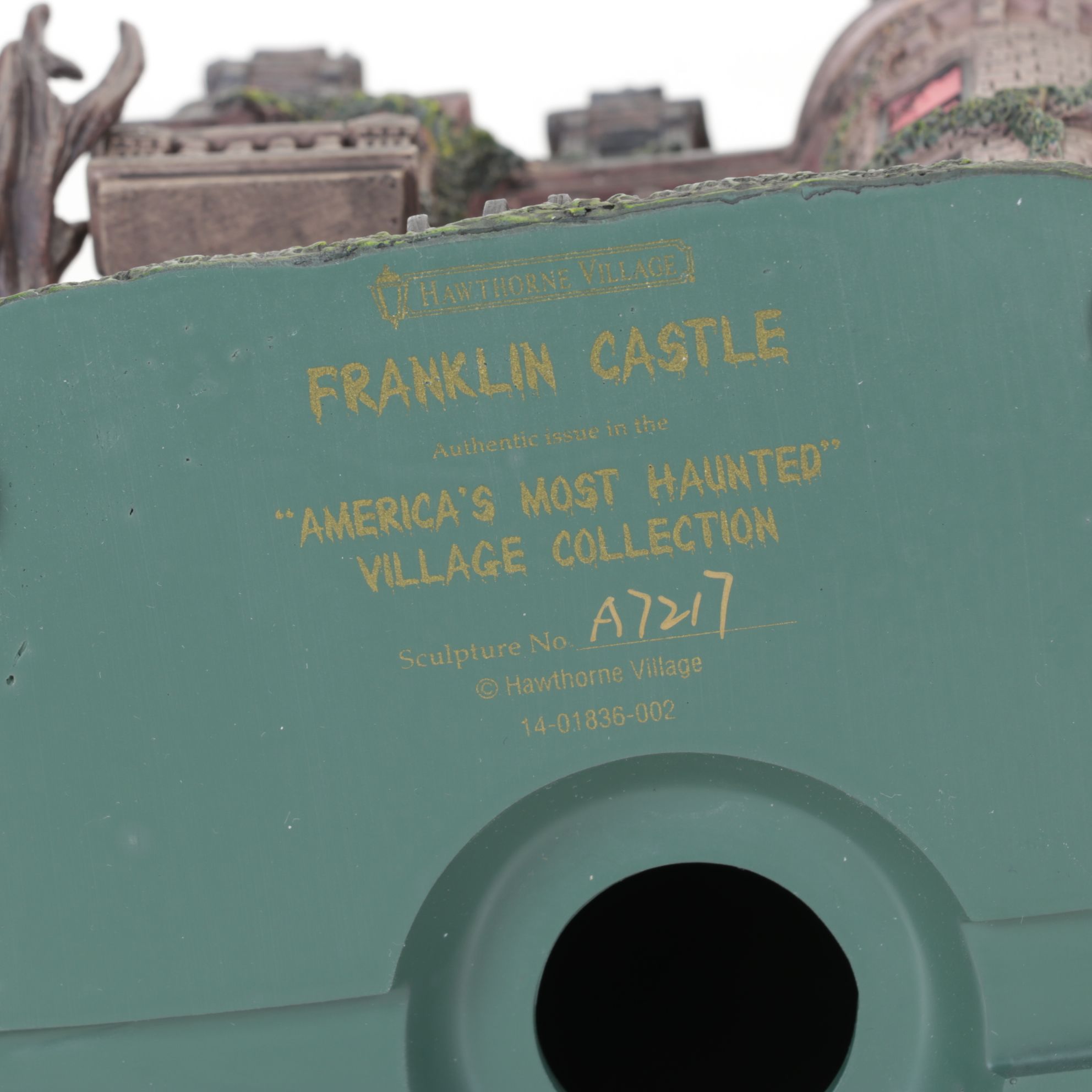 Hawthorne Village "America's Most Haunted" Halloween Village Houses