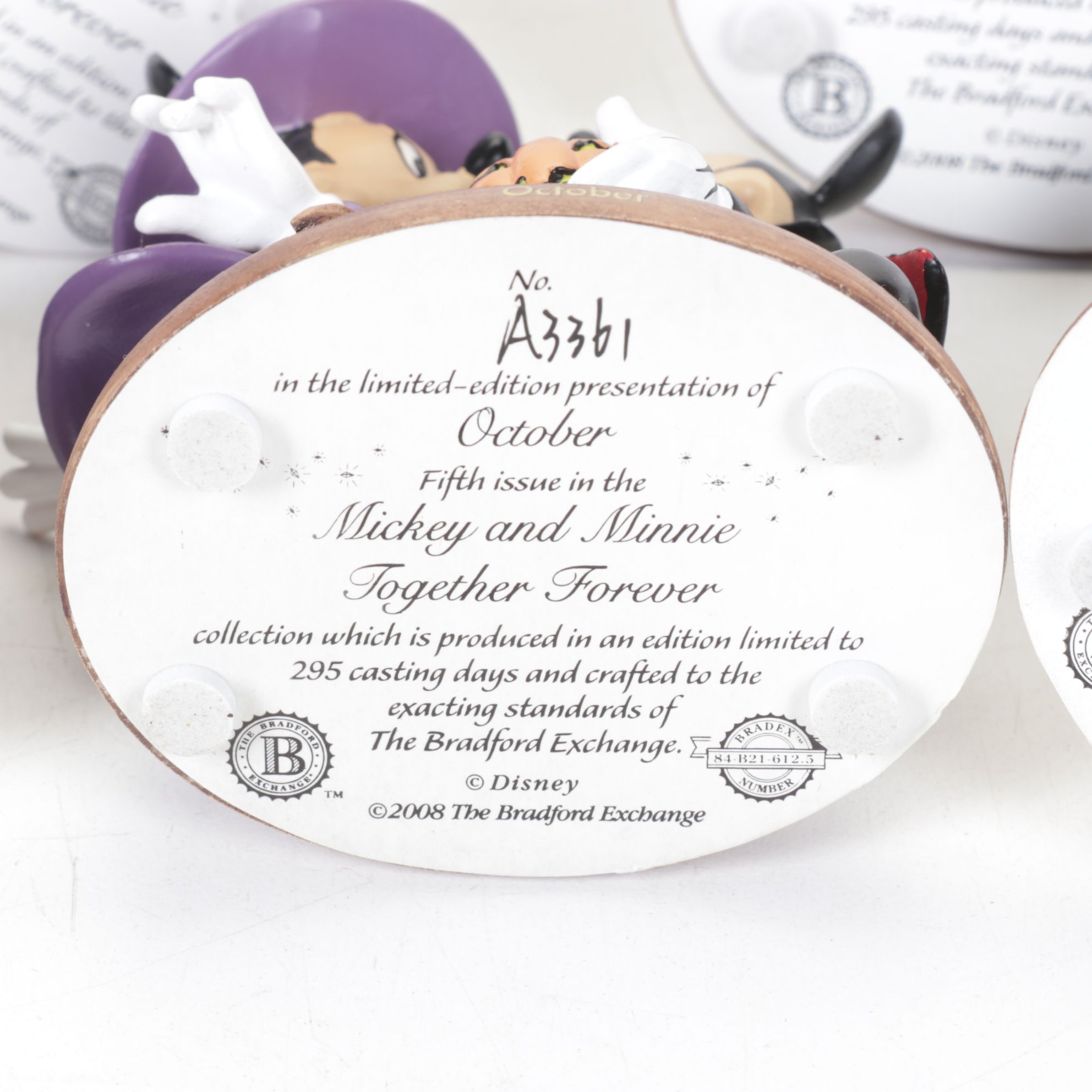 Mickey & Minnie Mouse Perpetual Calendar with Figurines