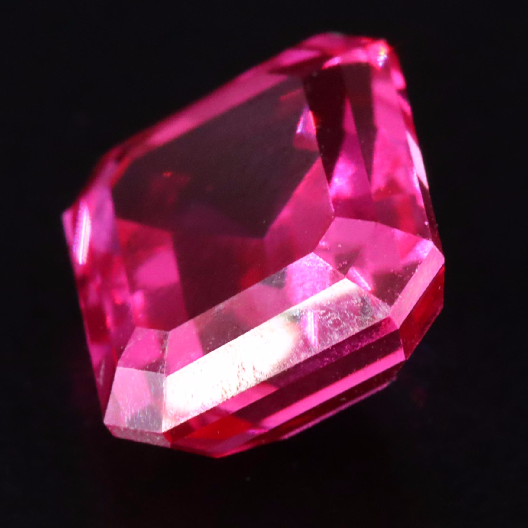 Loose 6.62 CT Lab Grown Pink Sapphire