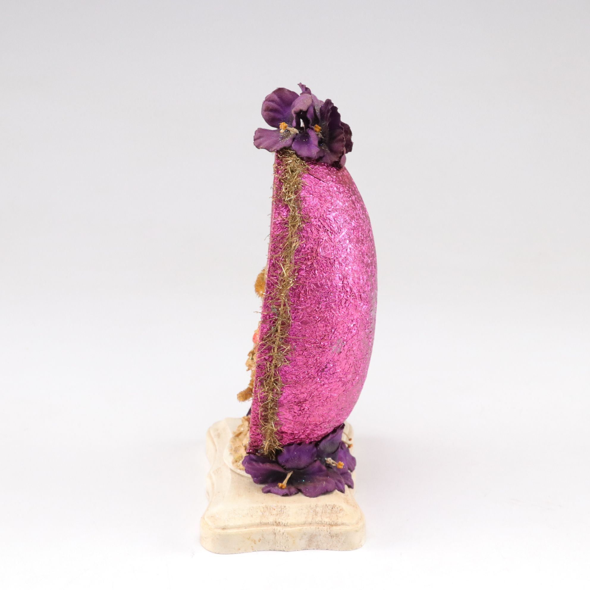 Victorian Style Handmade Egg Diorama, 20th Century