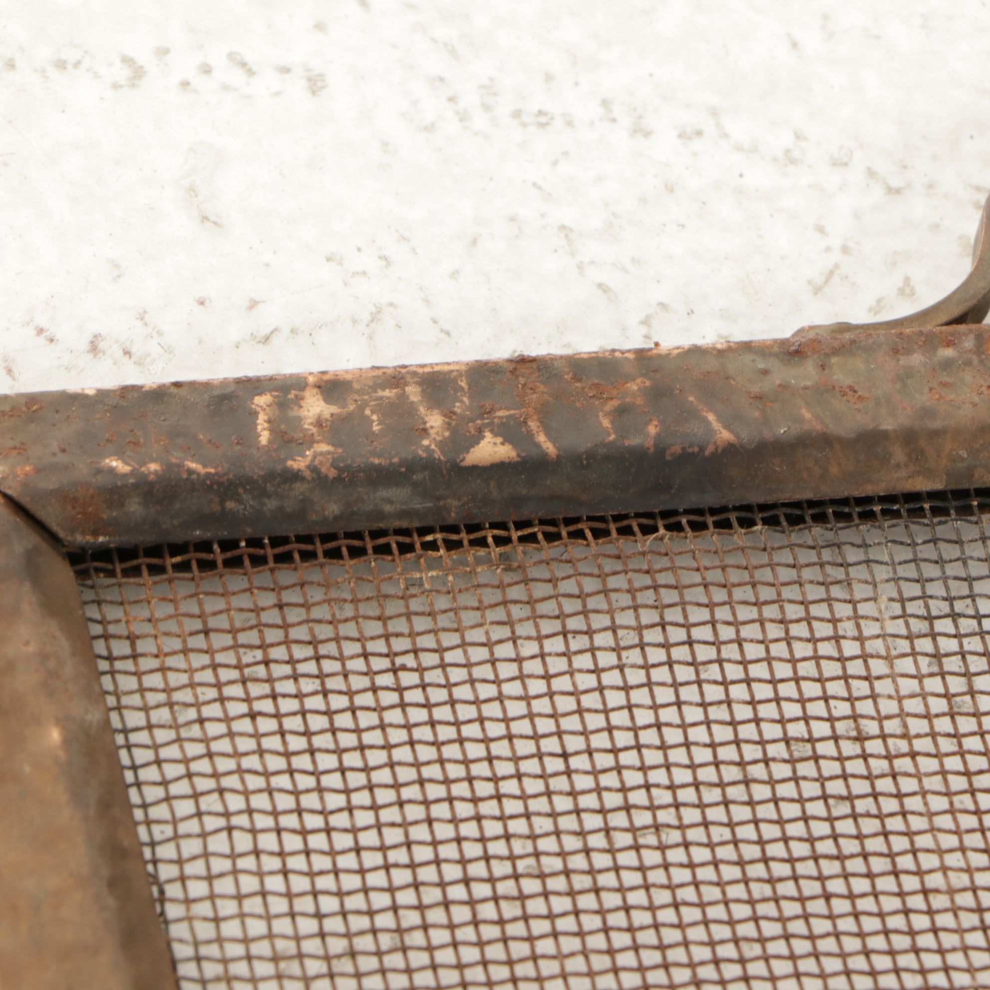 Hammered Brass Tri-Panel Fireplace Screen