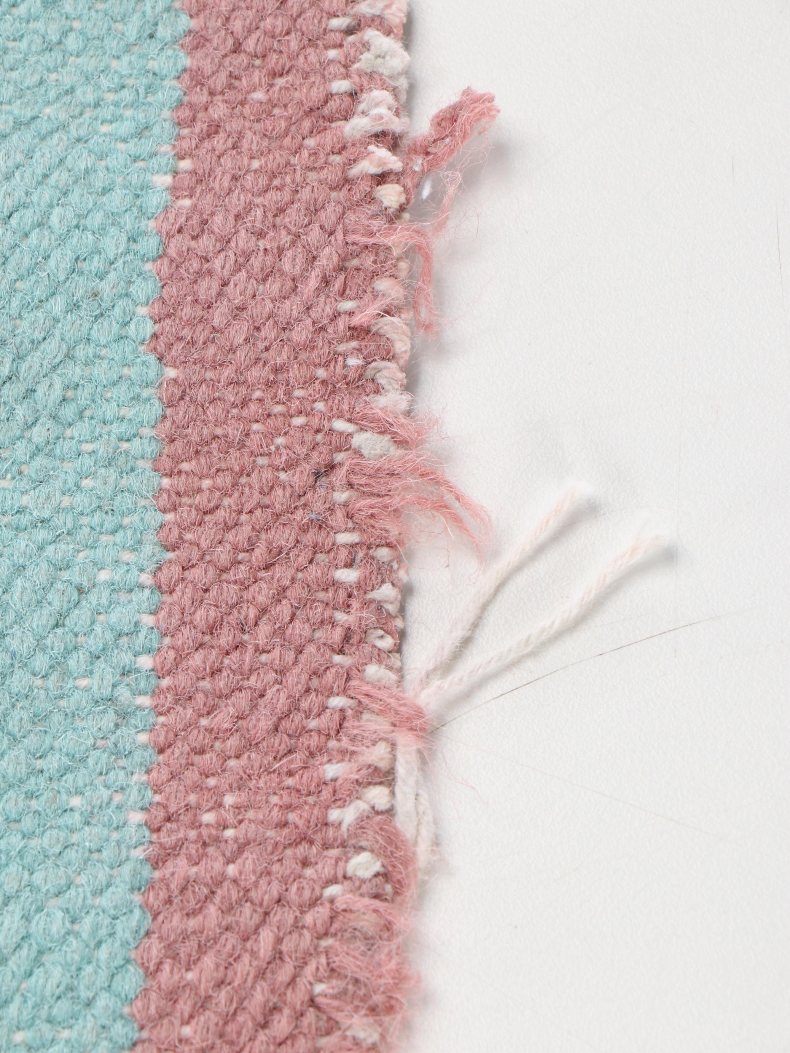 3'9 x 5'8 Handwoven Kilim Accent Rug