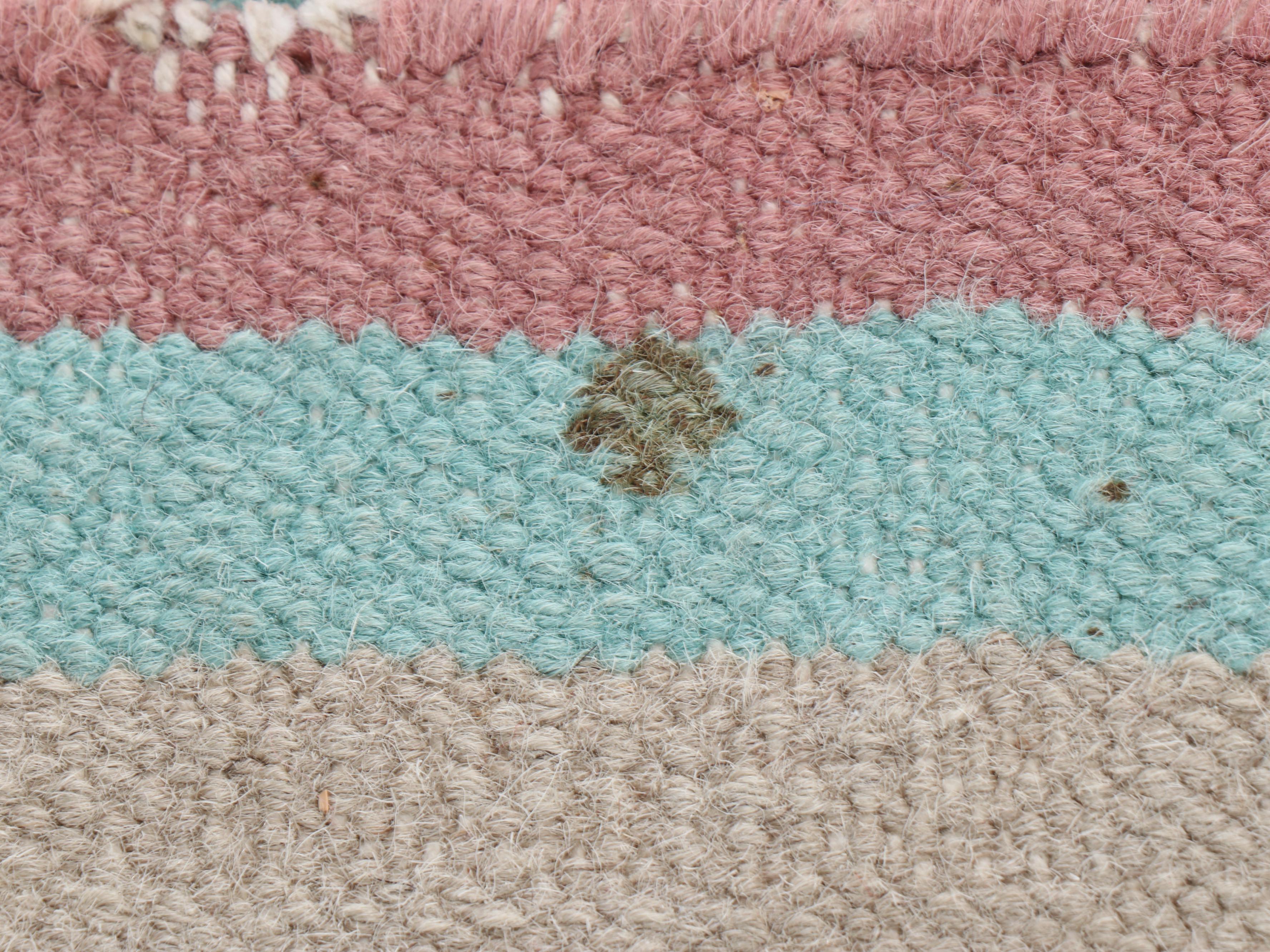 3'9 x 5'8 Handwoven Kilim Accent Rug