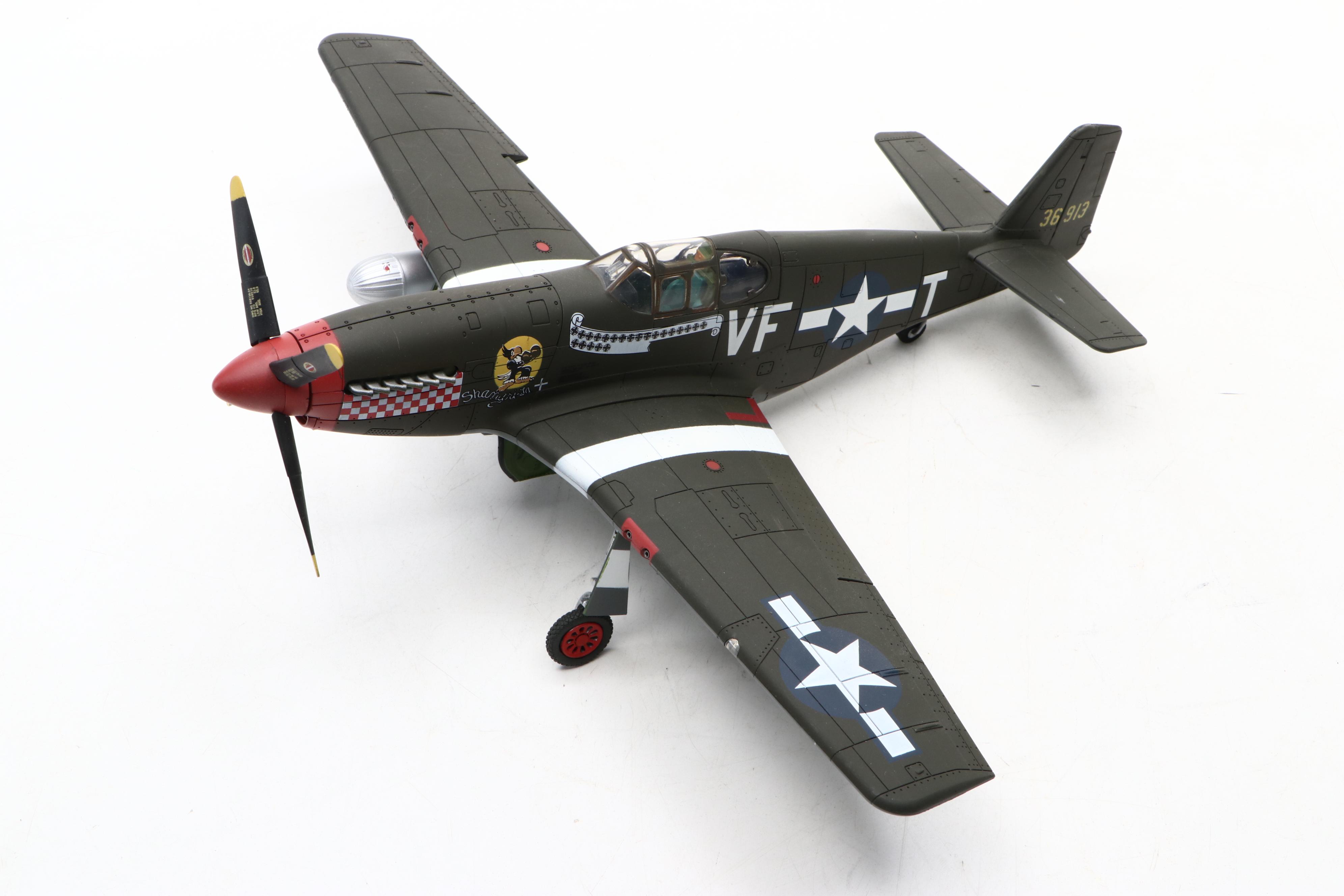 WWII Era Model Aircraft and Other Figures Featuring P-47 Thunderbolt and More