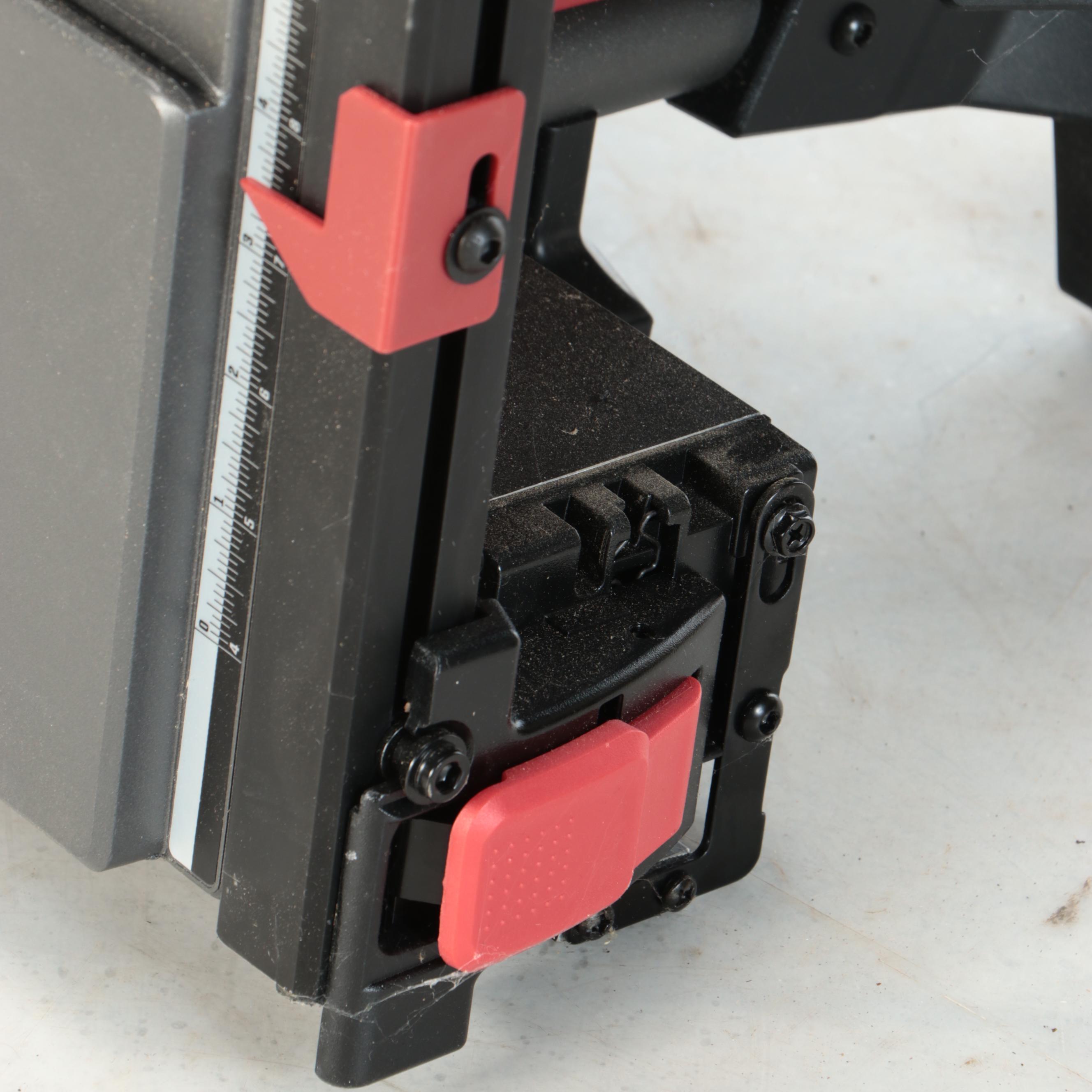 SKIL TS6307-00 Jobsite Table Saw