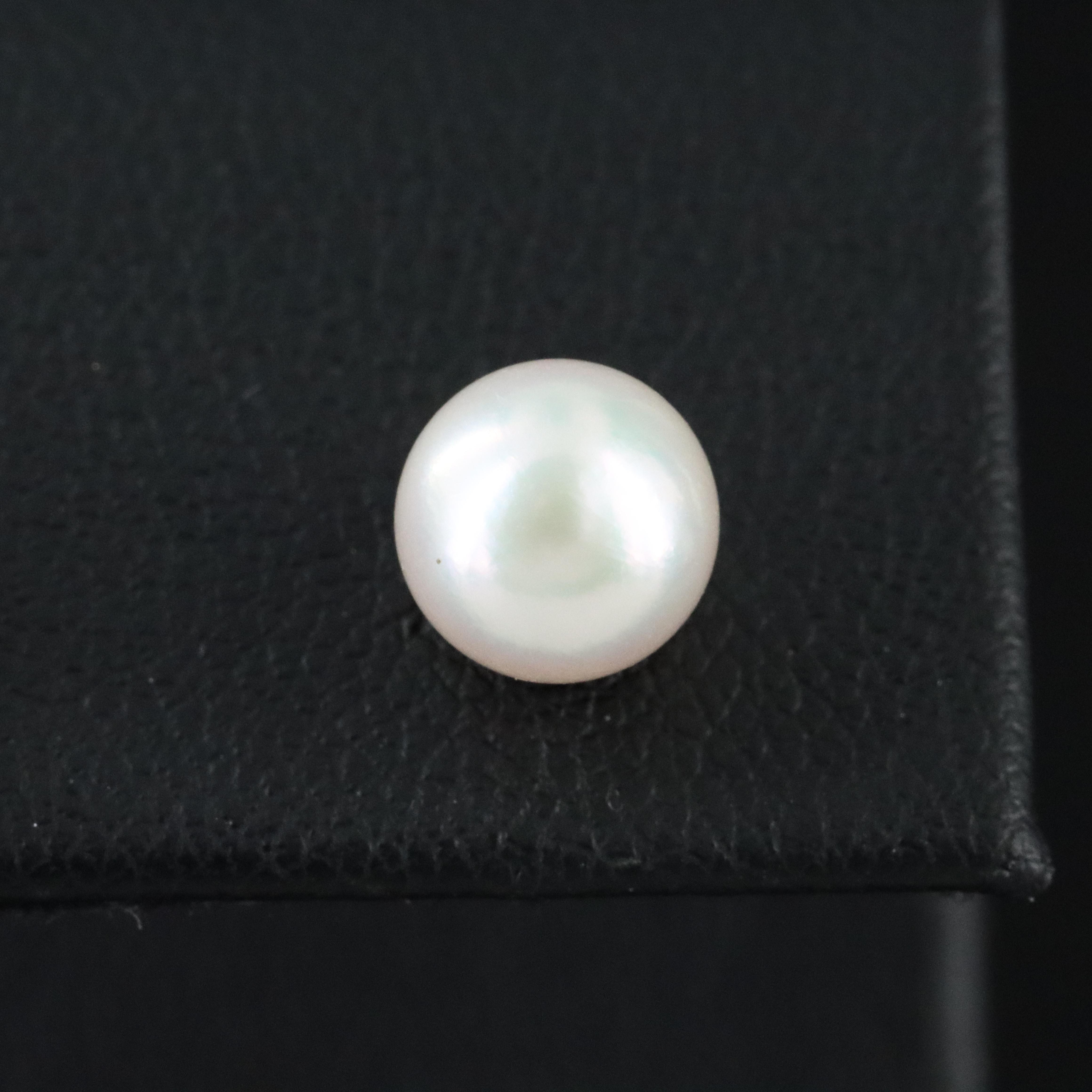 14K Pearl Stud Earrings