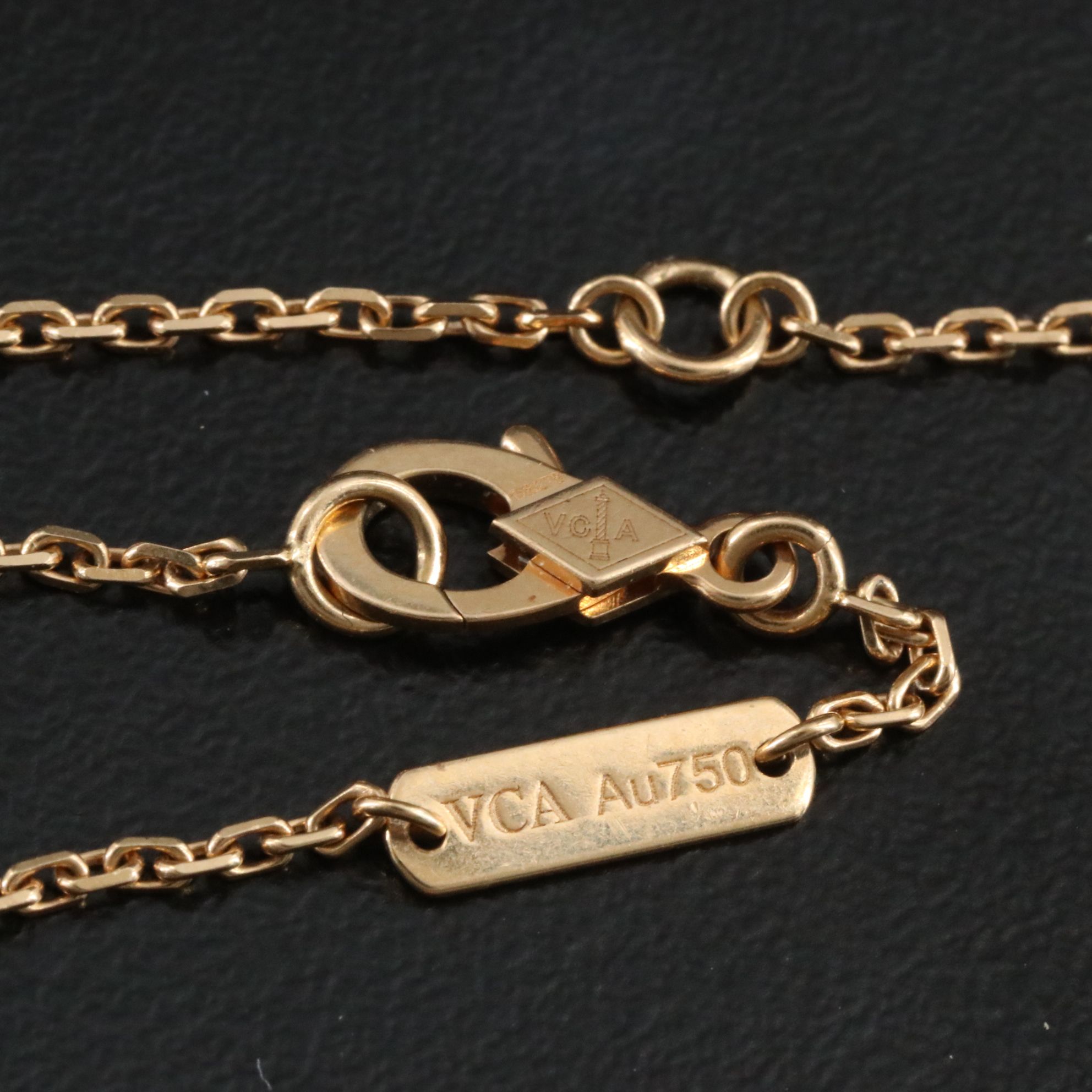 Van Cleef & Arpels Vintage Alhambra 18K Carnelian Necklace