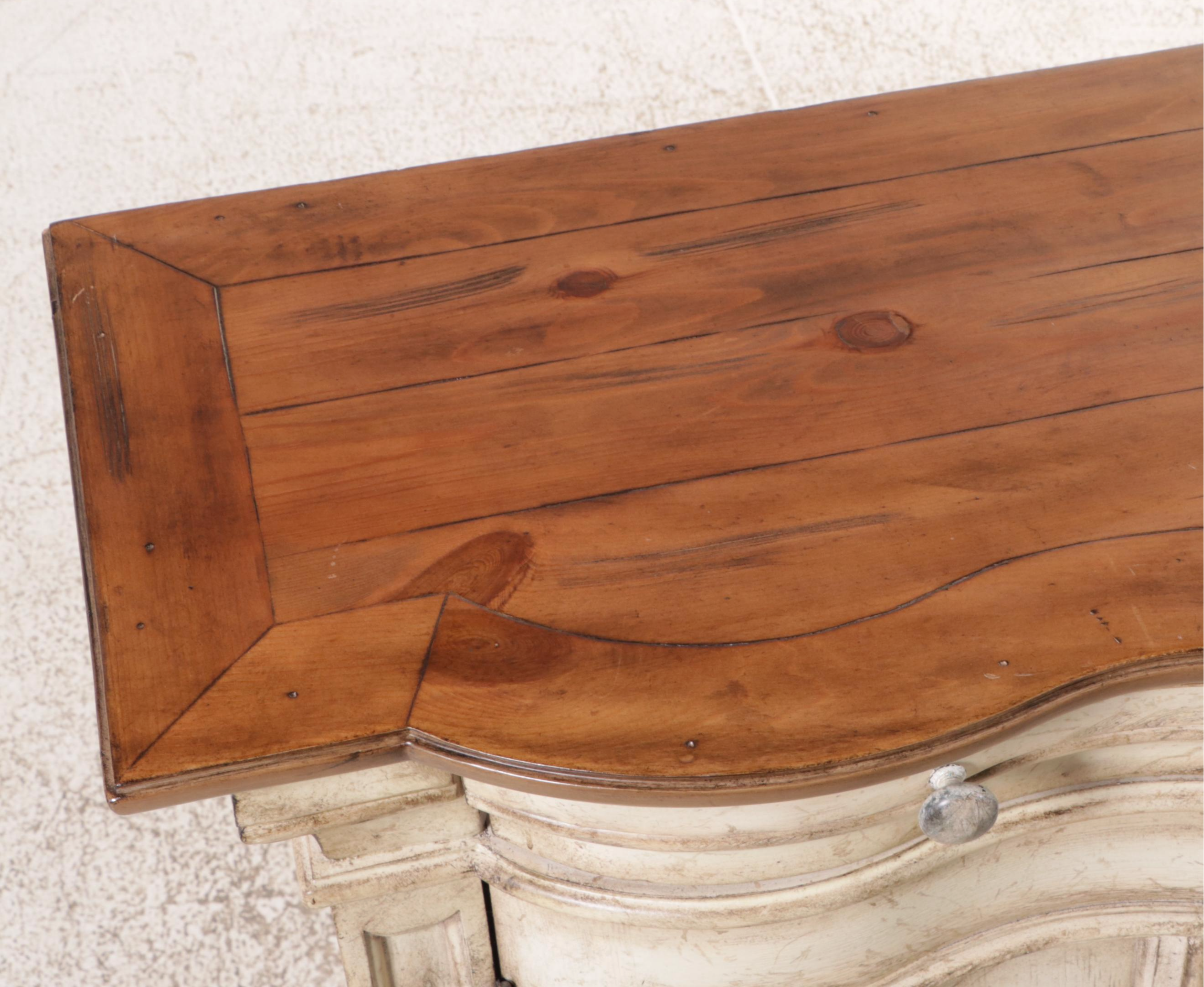 Hooker Furniture Baroque Style Parcel Painted Buffet